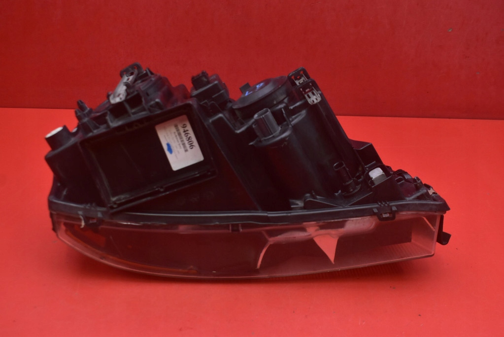 REFLEKTOR left light front EU 30744007 VOLVO XC90 1 and 02-06