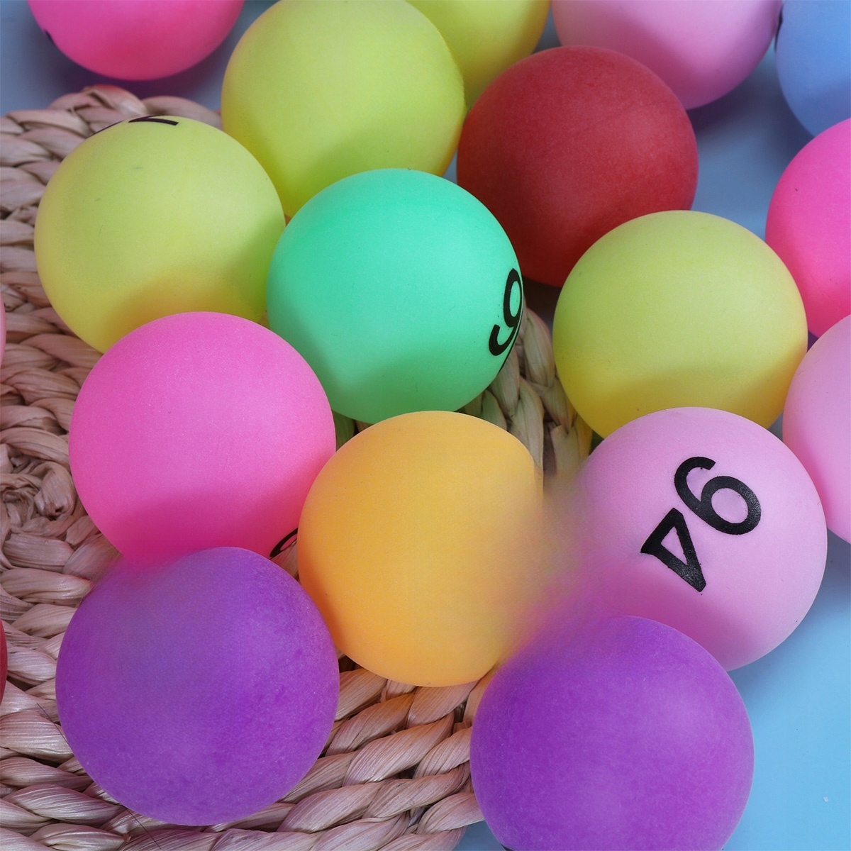 PIŁKI Z NUMEREM LOTERII Z NADRUKIEM PONG Model 14760126