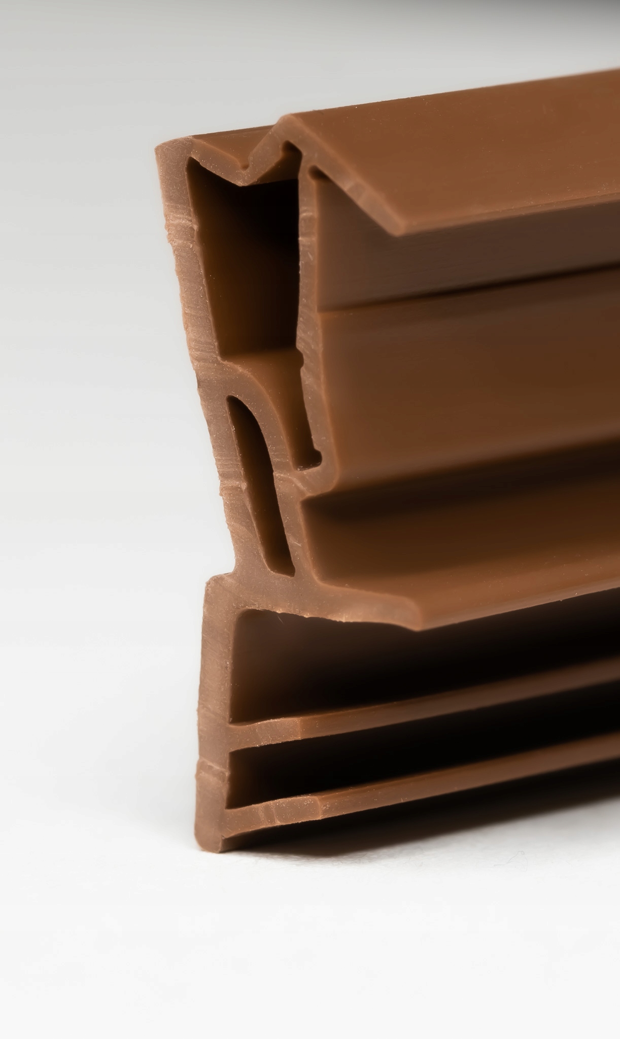 USZCZELKA DRZWI ZEWNĘTRZNE DREWNIANE JASNY BRĄZ 5 Kod producenta 5003