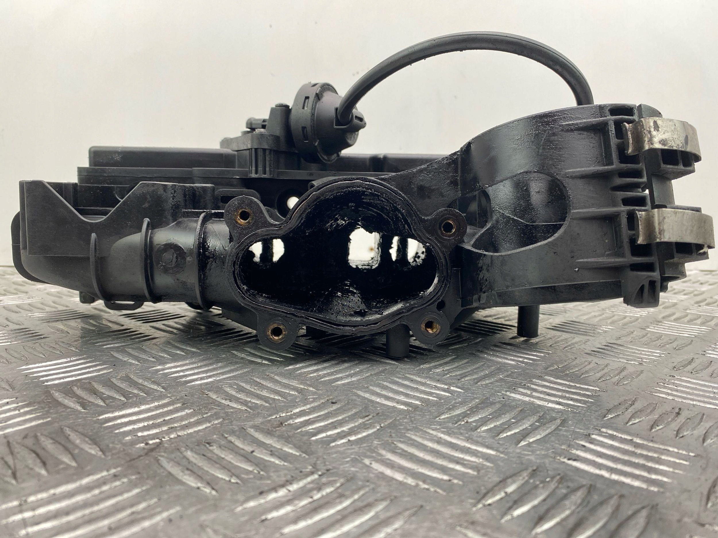 Mercedes C220 CDI W204 2.2 intake manifold A6460902337