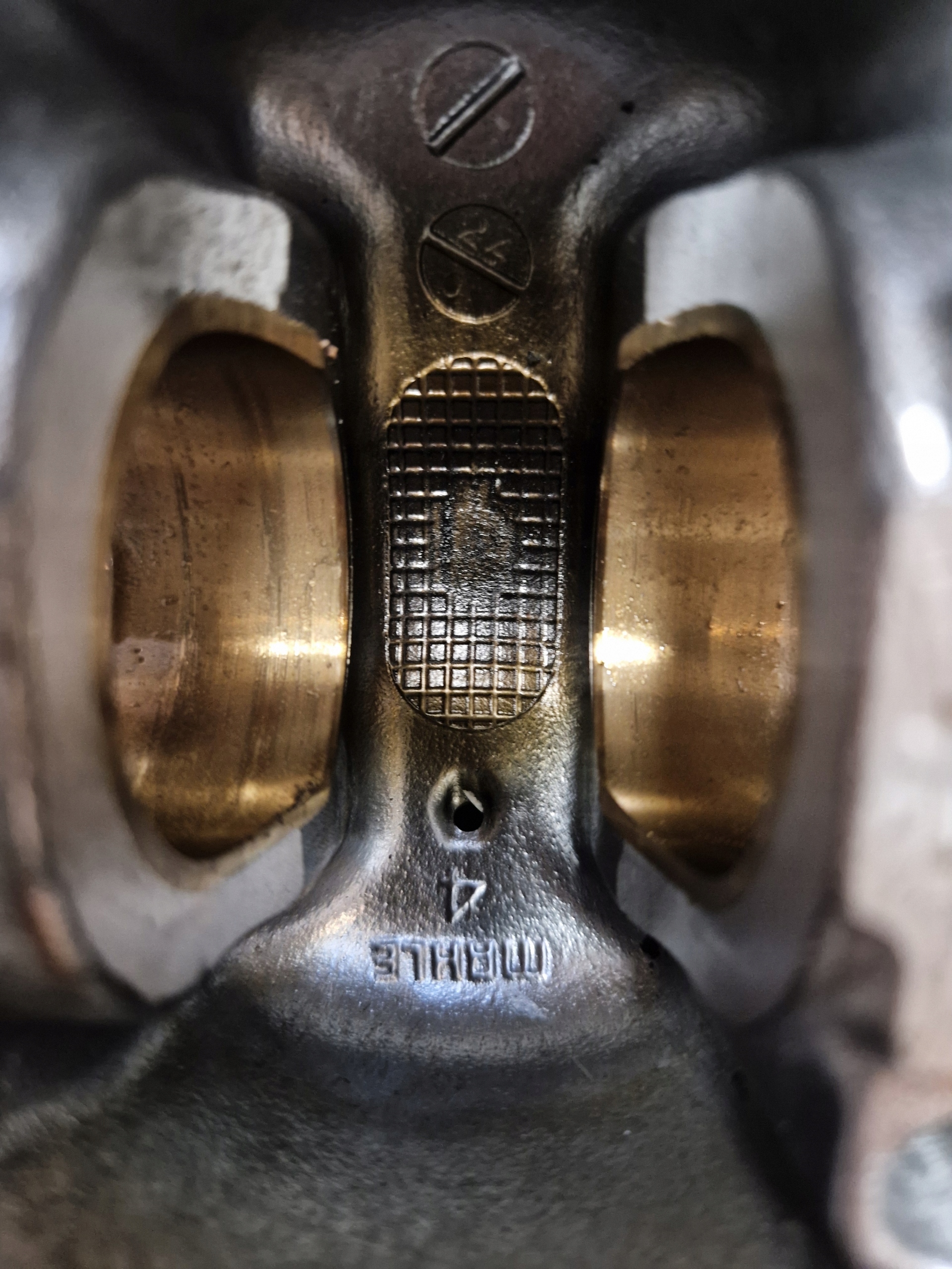 pistone pistoni FORESTER III 08-13R 2,0D EE20