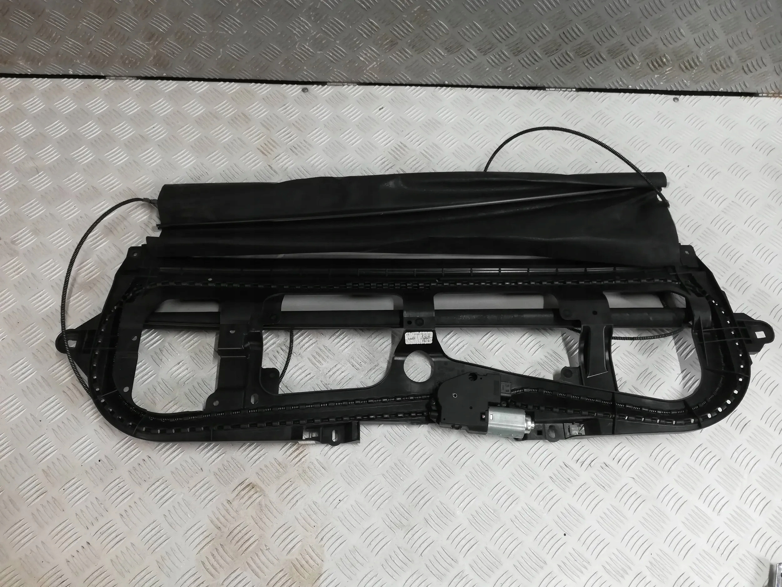 ROLETA ŻALUZJA DACHU PEUGEOT 5008 I