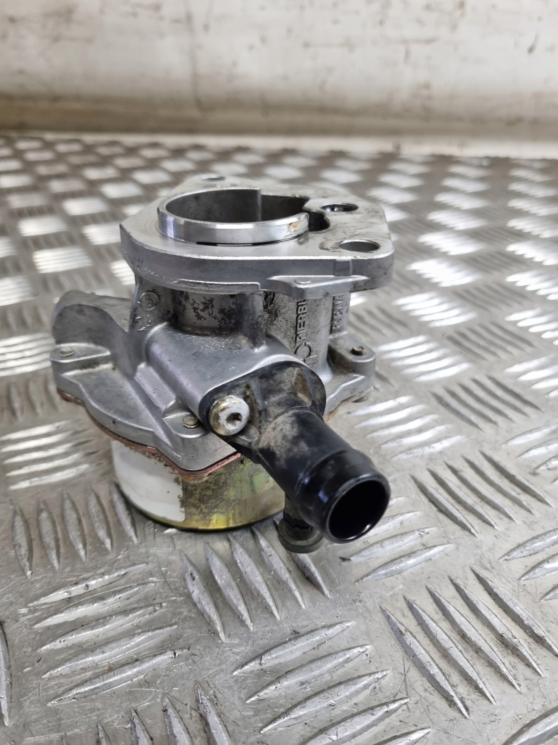 pompa VACUM RENAULT CLIO III 1.5 DCI