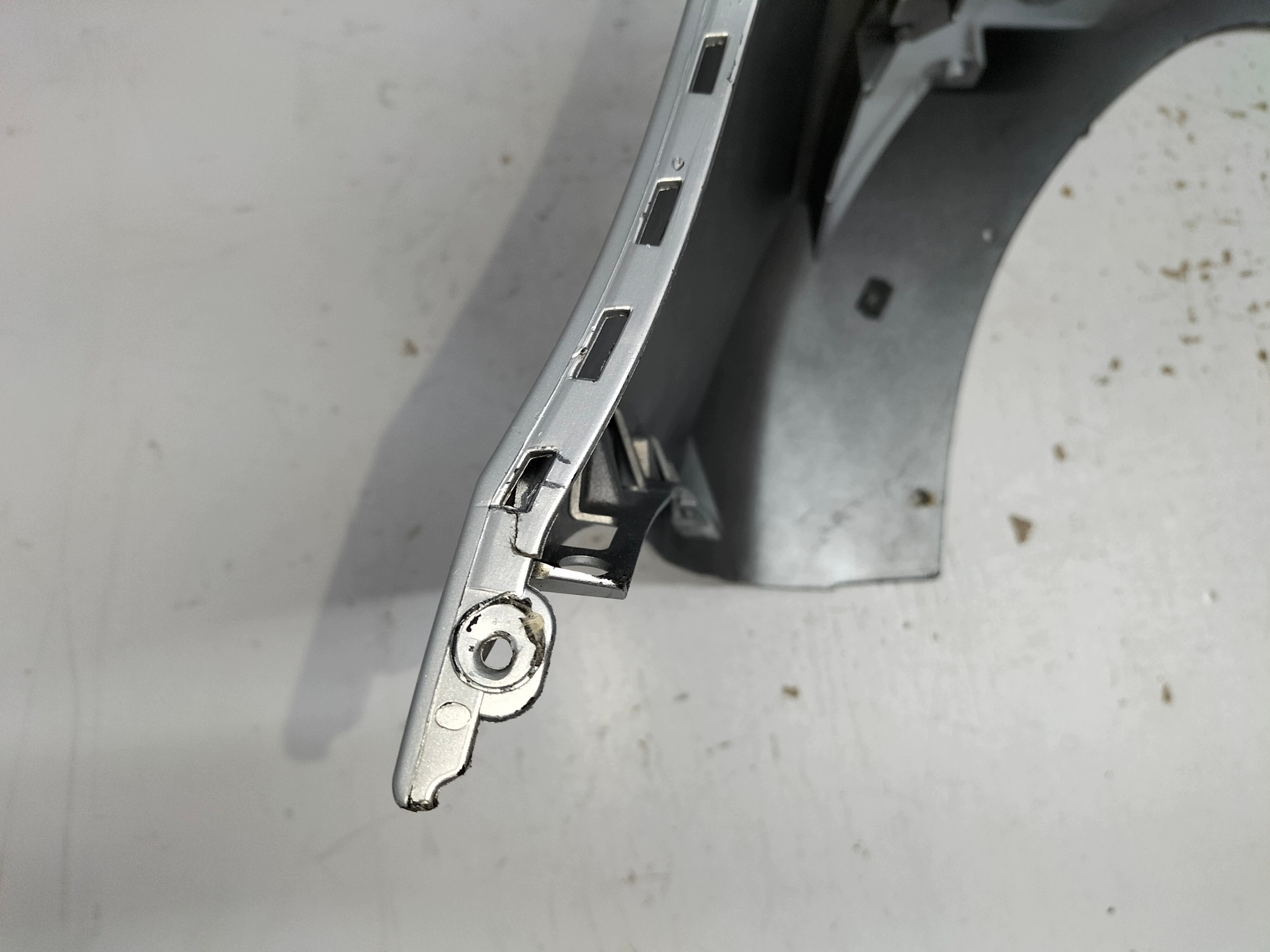 front bumper front VW PASSAT CC 08-12 wersja below washers , below PDC