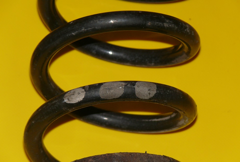 springs springing front front AUDI A8 D2 3.7 V8 230KM 94-98