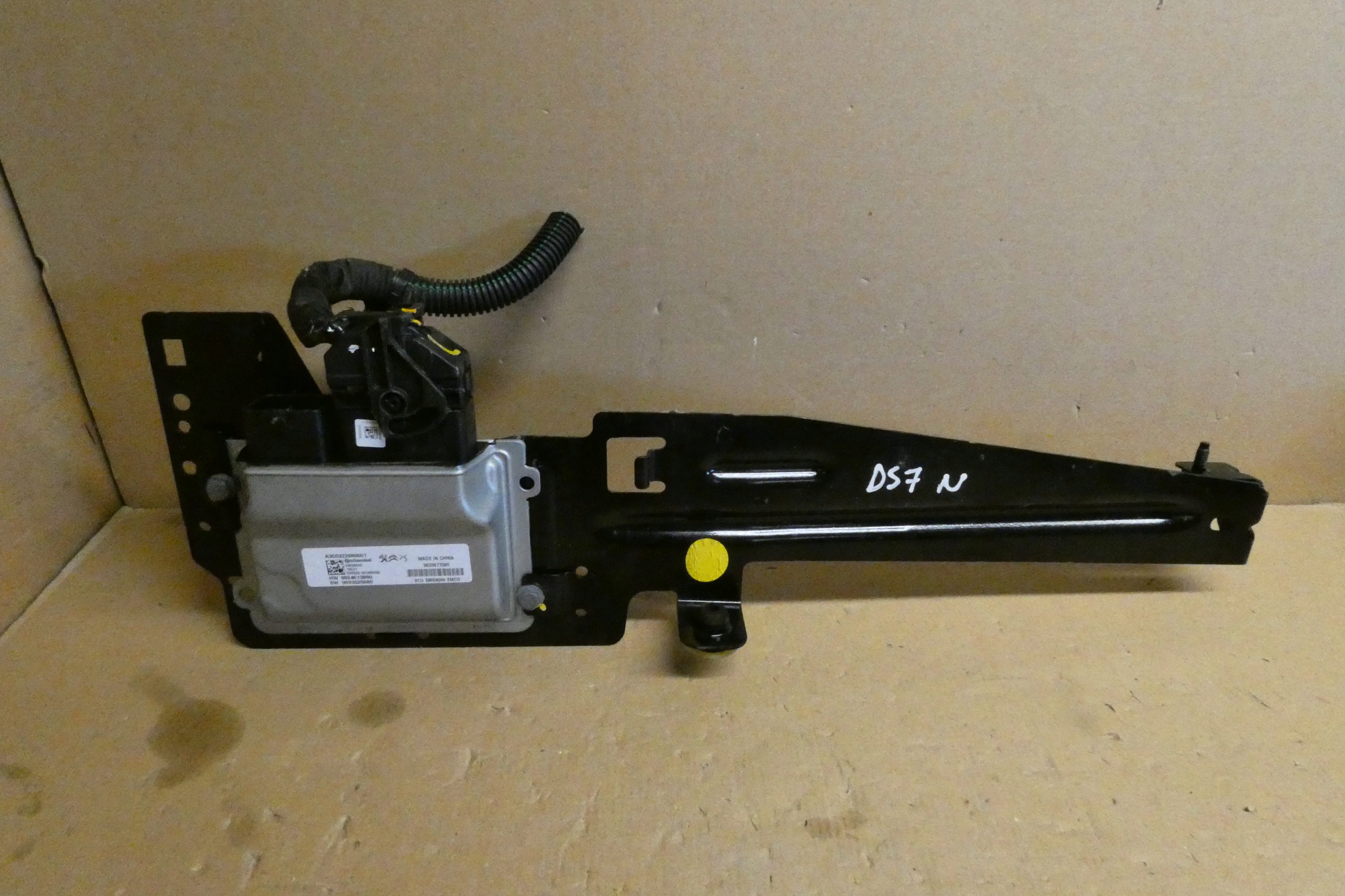 PEUGEOT CITROEN DS7 1.6 control unit module computer 9824613880