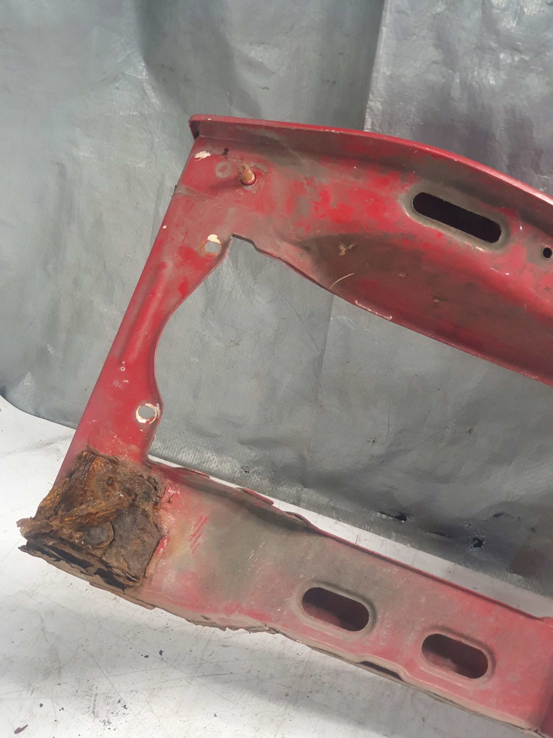 support panel for radiators pillar headlight trim IVECO DAILY III 3 / IRISBUS KAPENA 06r.