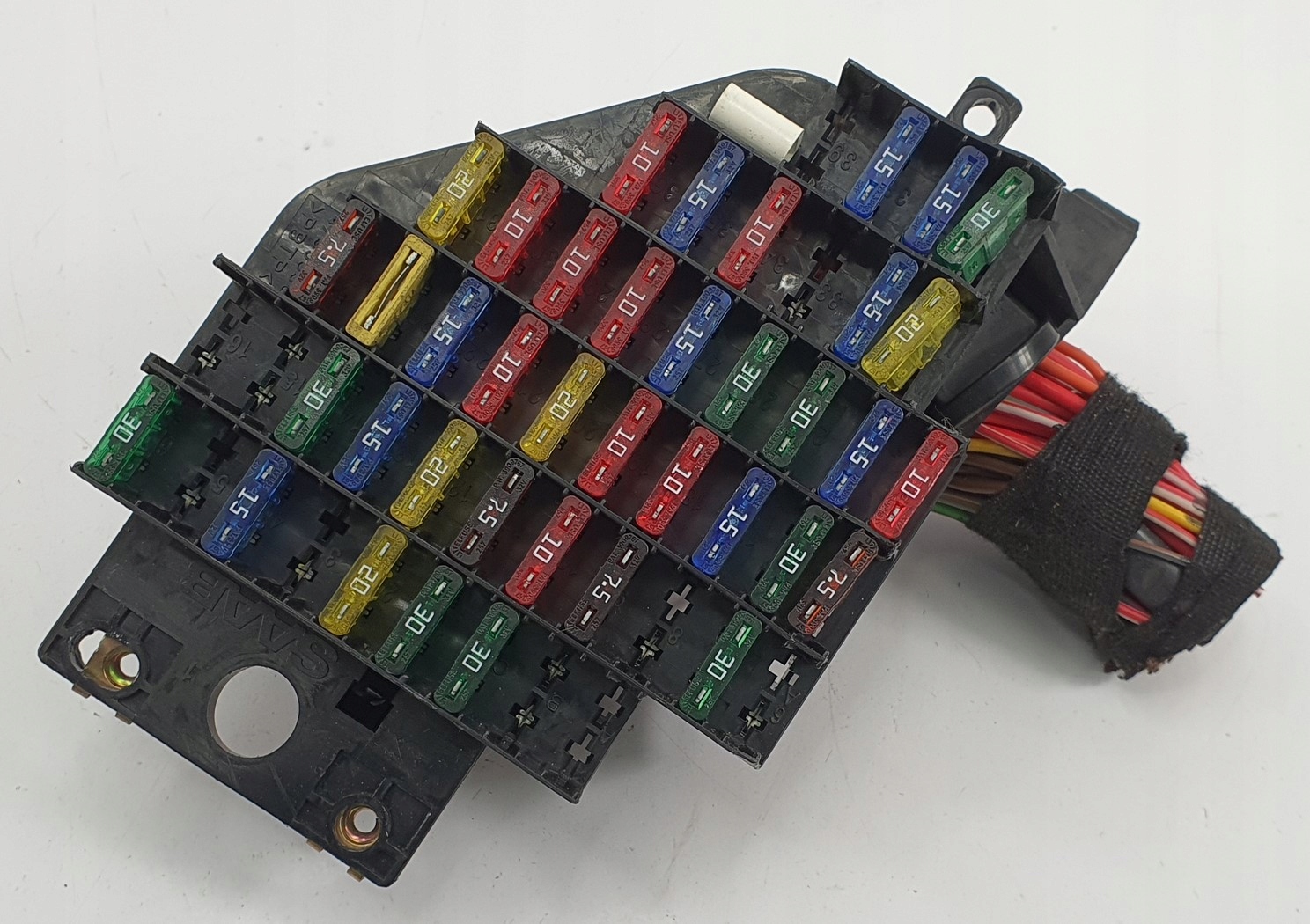 SKRZYNKA BEZPIECZNIKOW SAAB 9 3 93 4736930