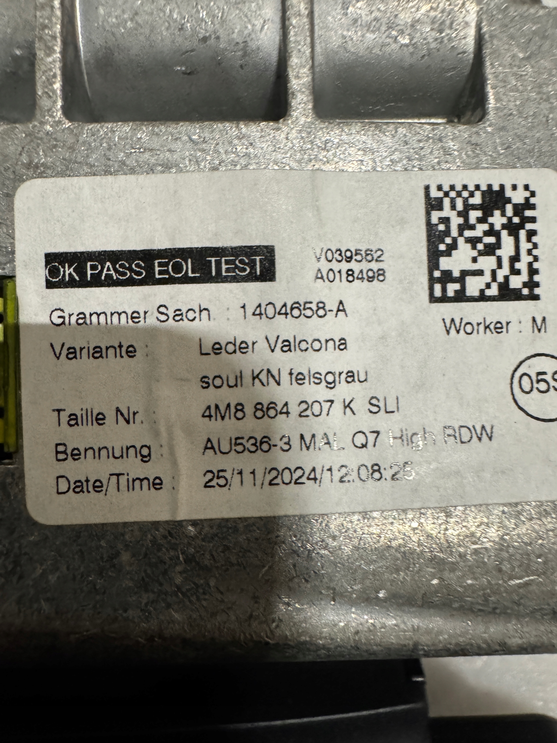 AUDI Q7 Q8 armrest leather VALCONA 4M8864207K SLI 2025