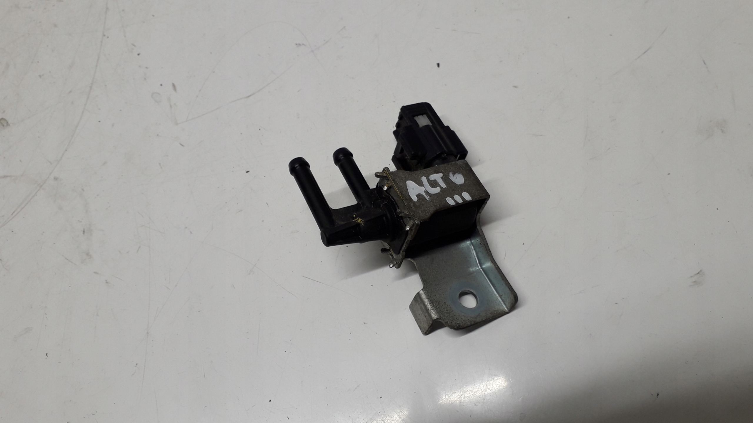 SUZUKI ALTO PIXO 09-14 ZAWÓR PODCIŚNIENIA K5T46783