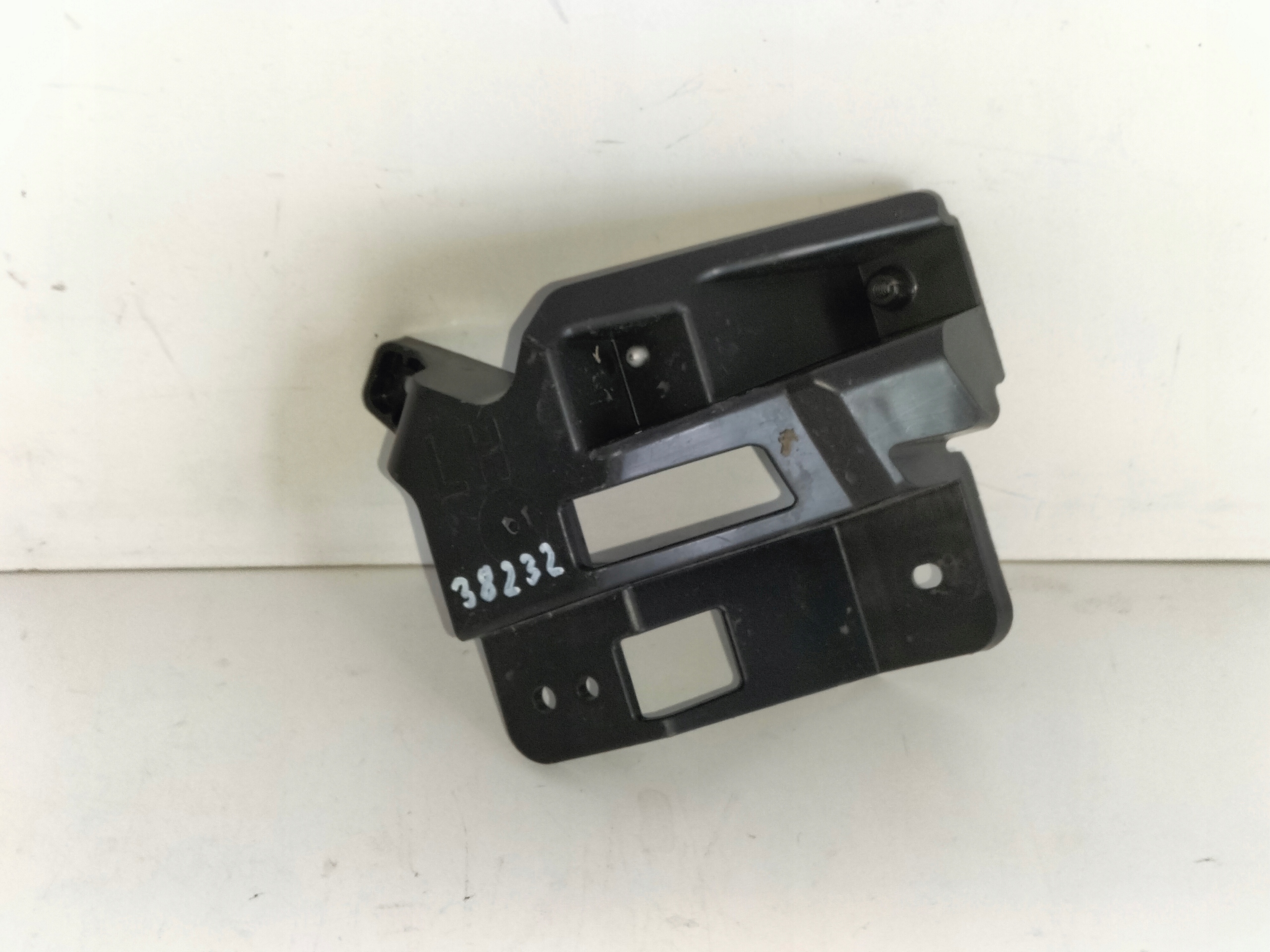 support holder of a bumper front left HYUNDAI KONA II SX2 EV 23- N-LINE