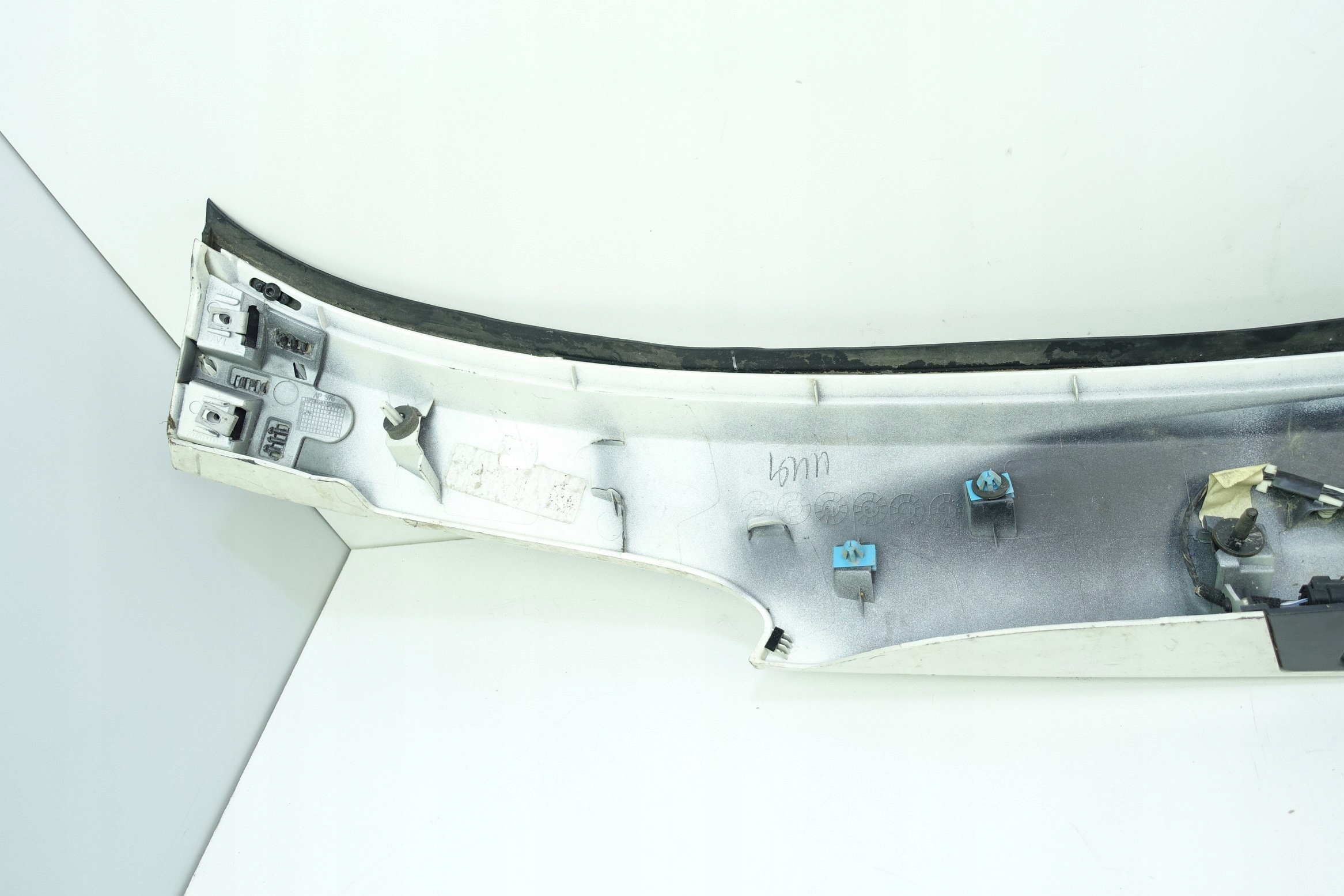 moulding cap bonnet rear part JEEP COMPASS 2017
