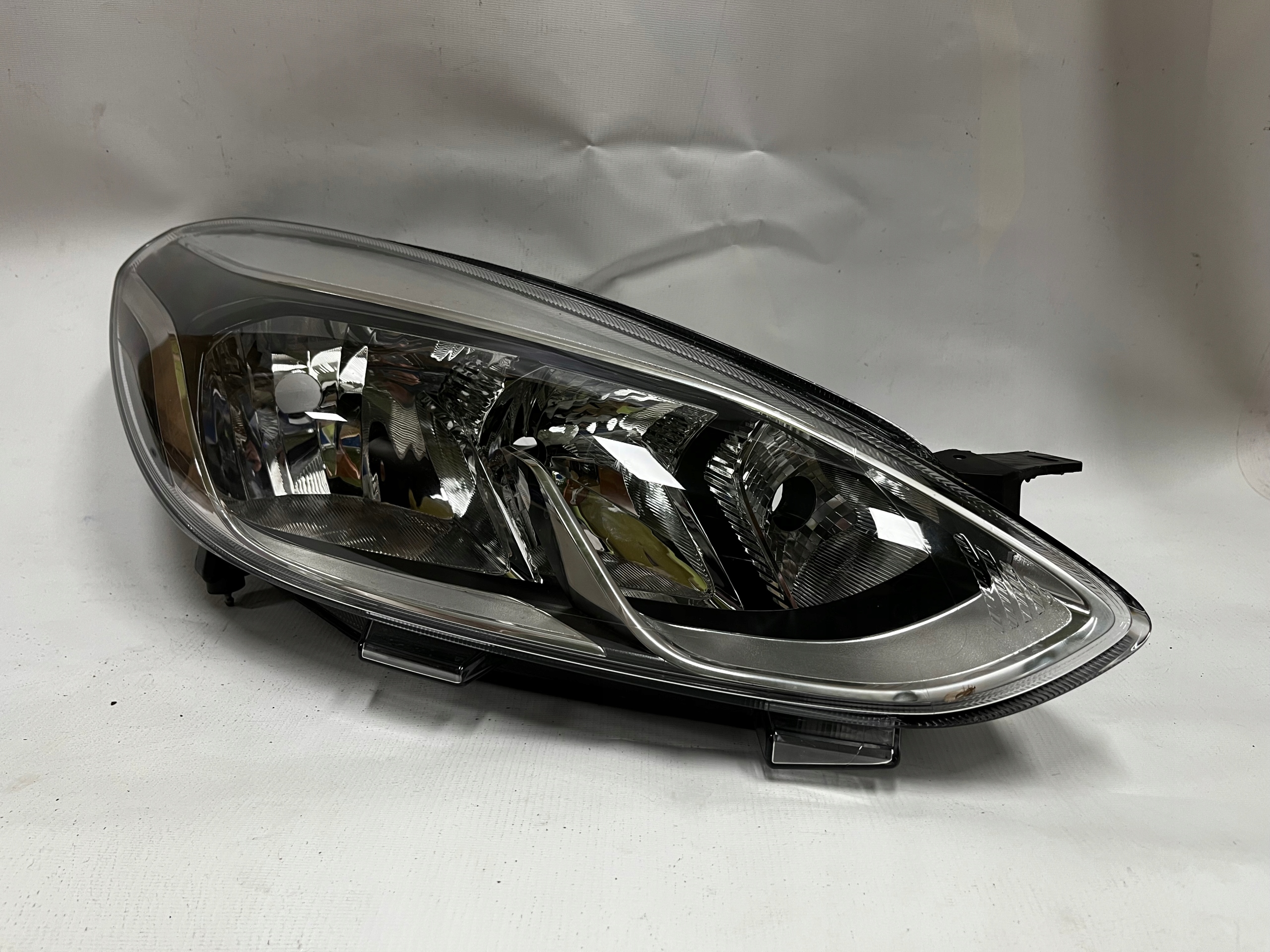 FORD FIESTA MK8 REFLEKTOR right light original