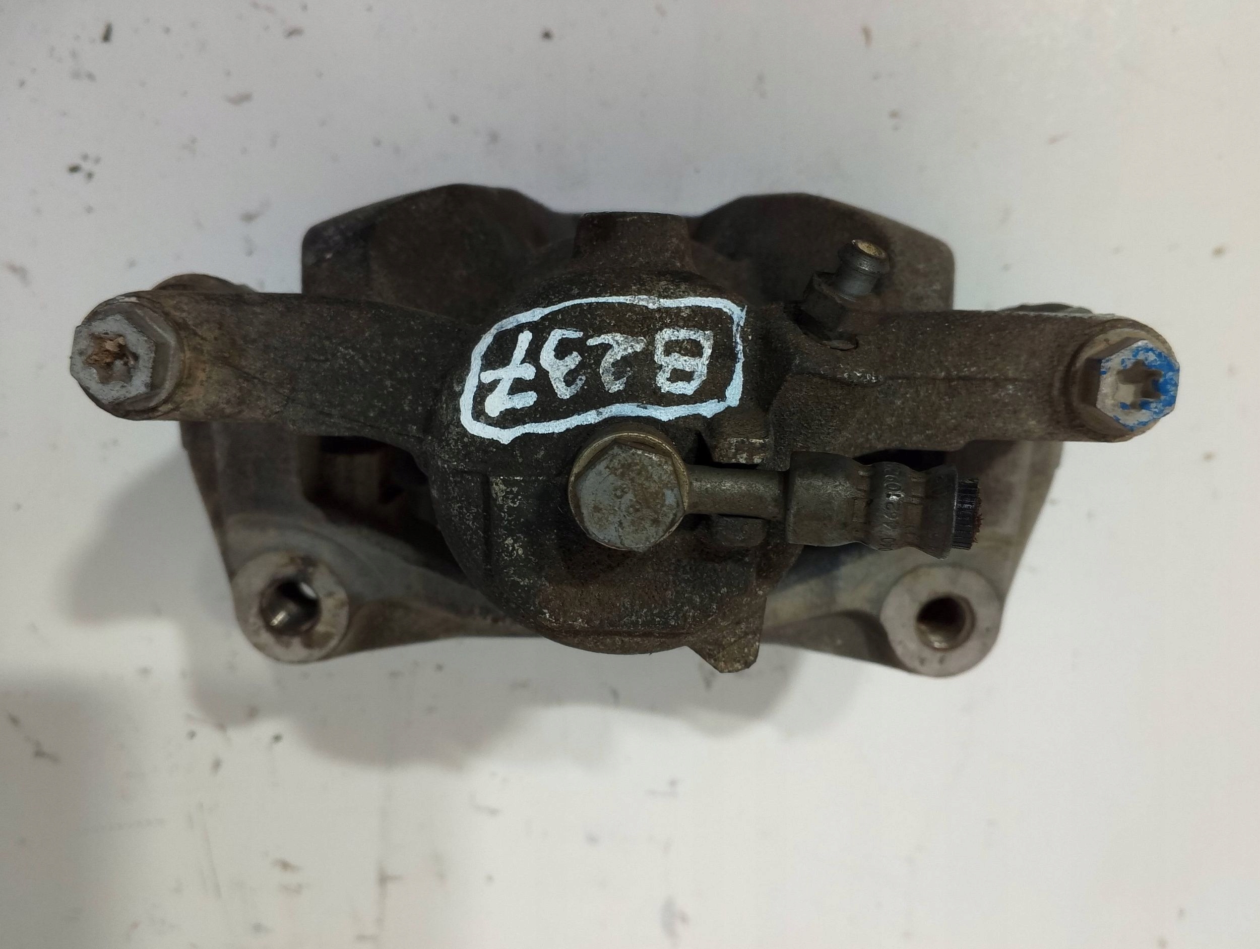 Renault Megane IV caliper front right 669678 (B237)