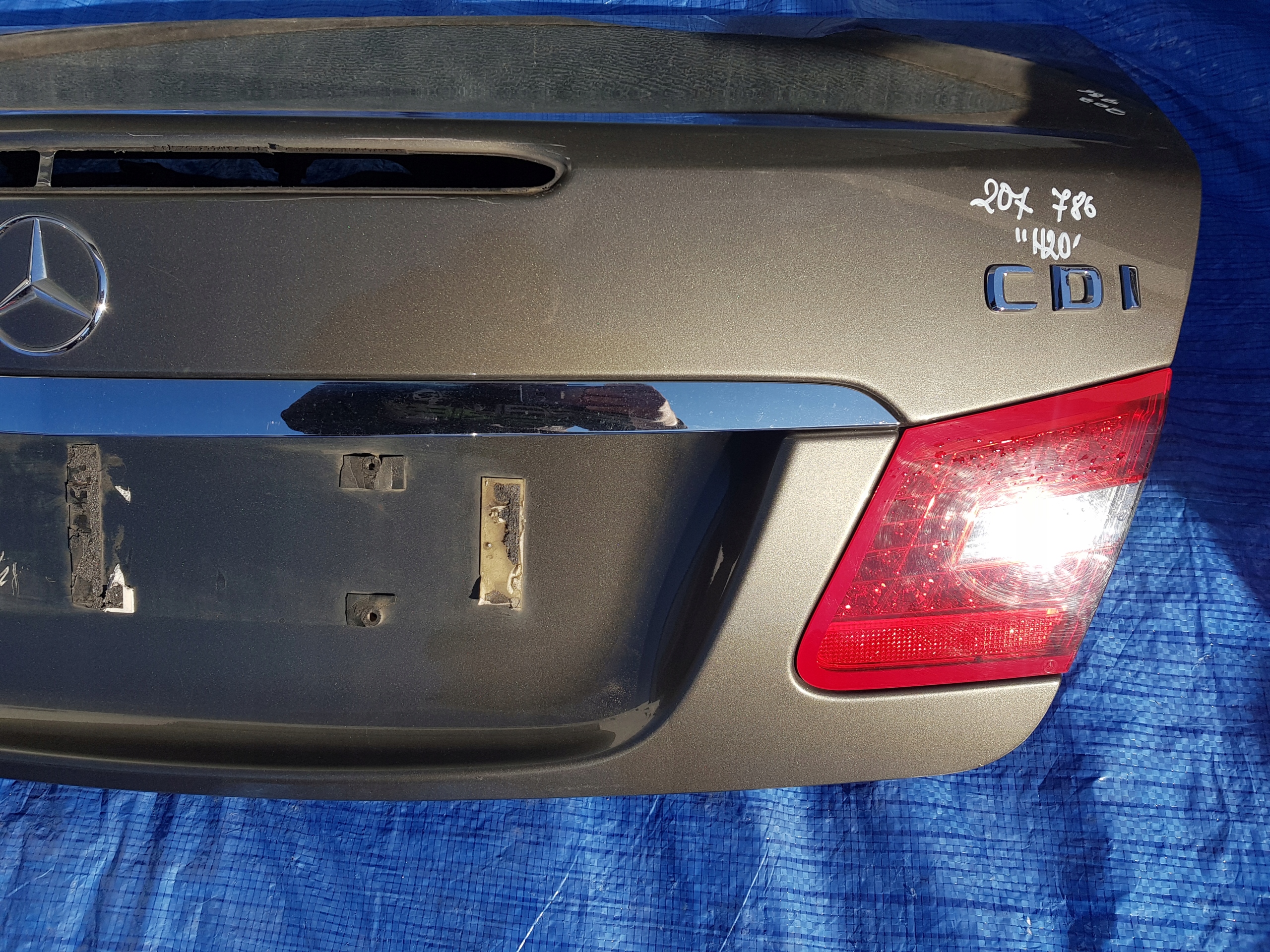 trunk door boot MERCEDES C207 W207 C786 786 COUPE