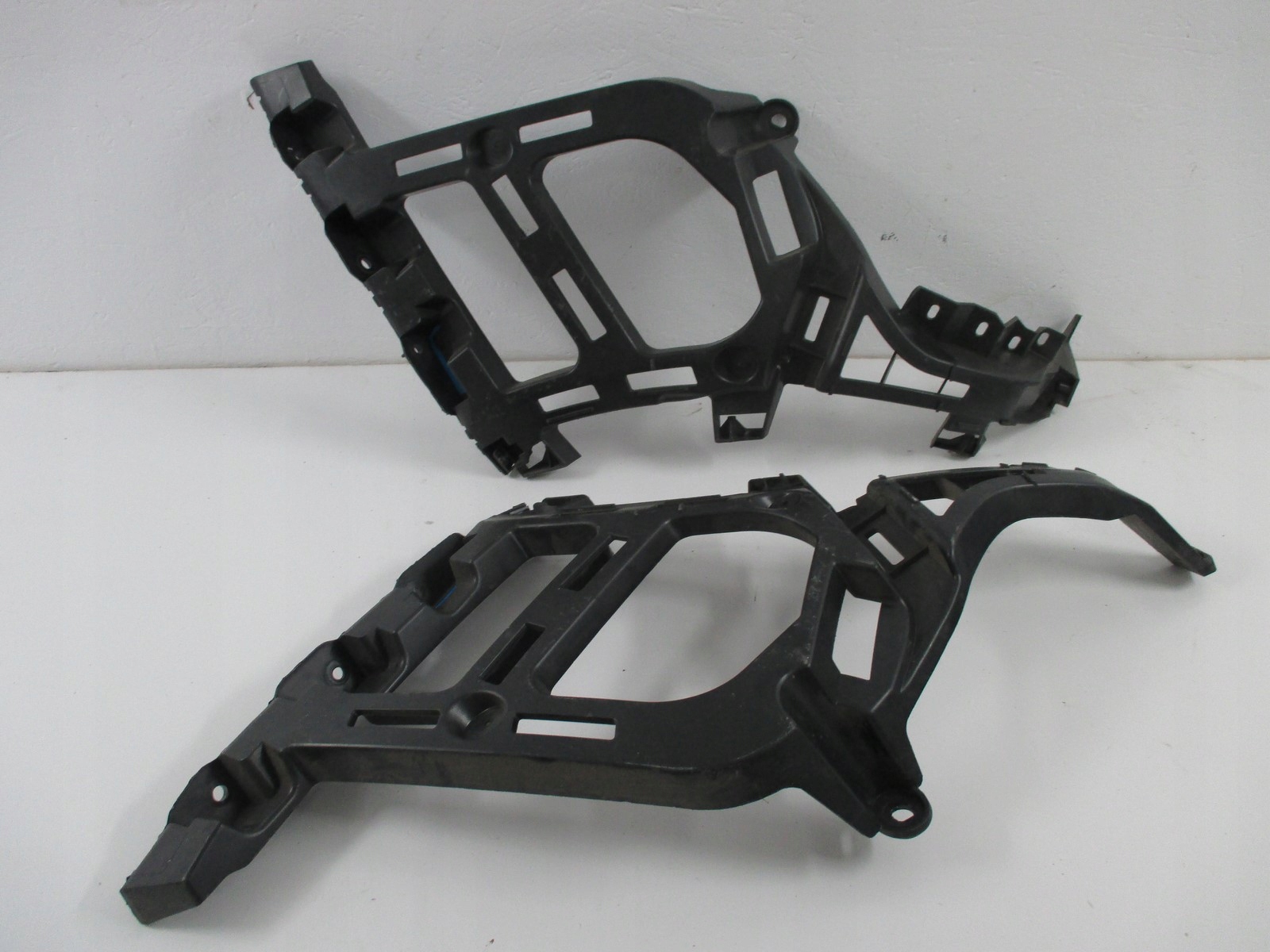 bumper bracket PEUGEOT 9841005280 9840997780