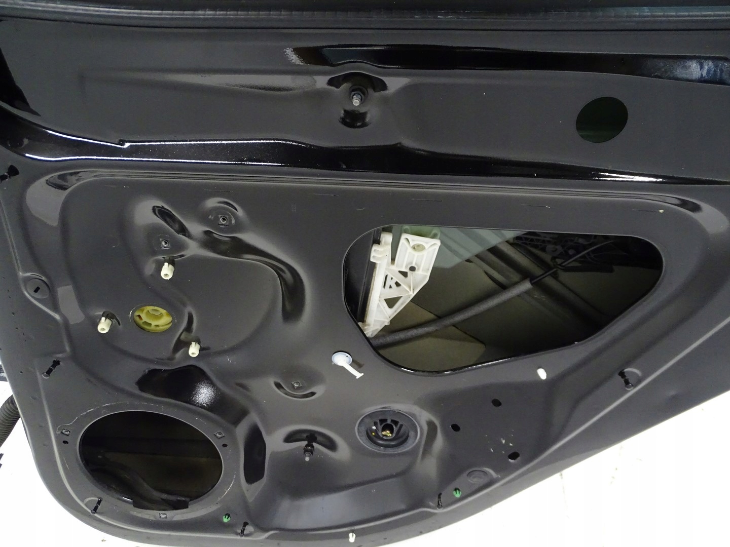 door right rear part right rear. AUDI A3 S3 8V SB 5D LY9B