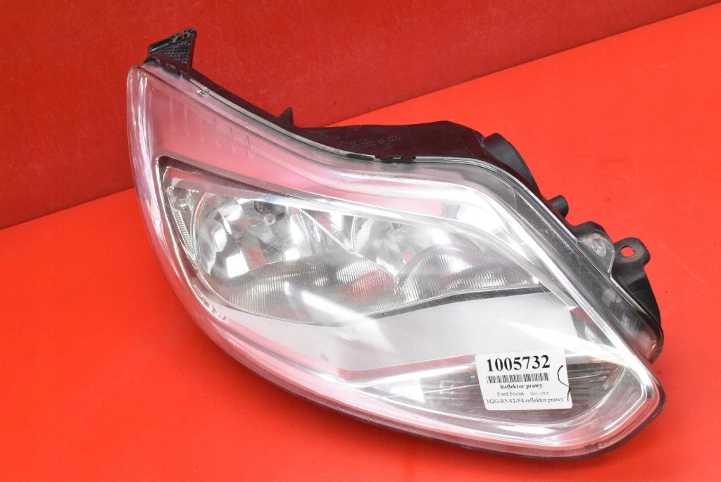 REFLEKTOR right light front EU BM51-13W029-A FORD FOCUS MK3 11-15