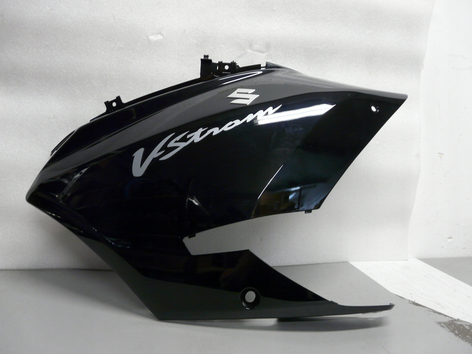 Bočná krytka ľavá Suzuki V-Strom 1000 02-12r
