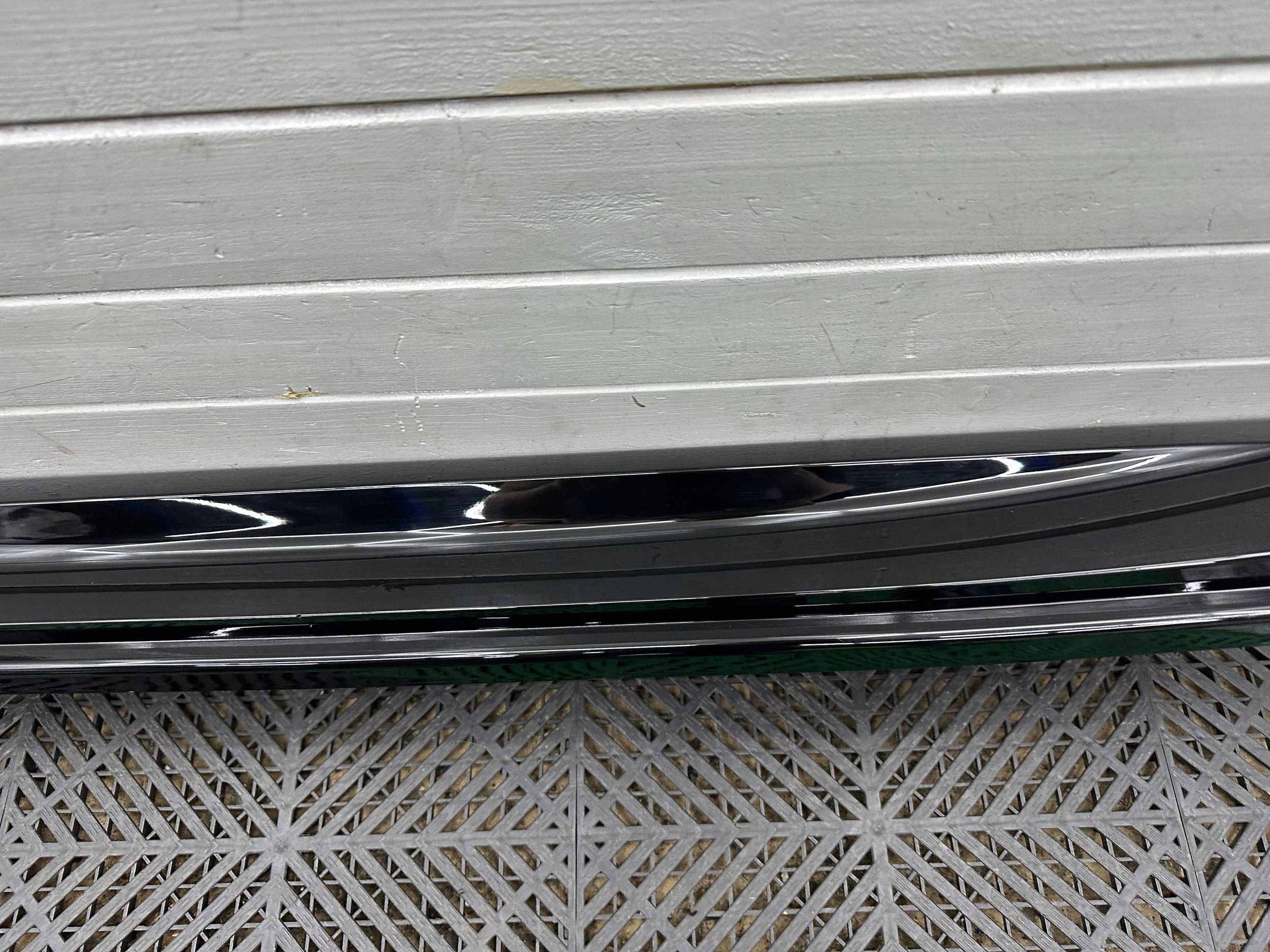 moulding threshold front side right Mini Countryman U25 5A62D06