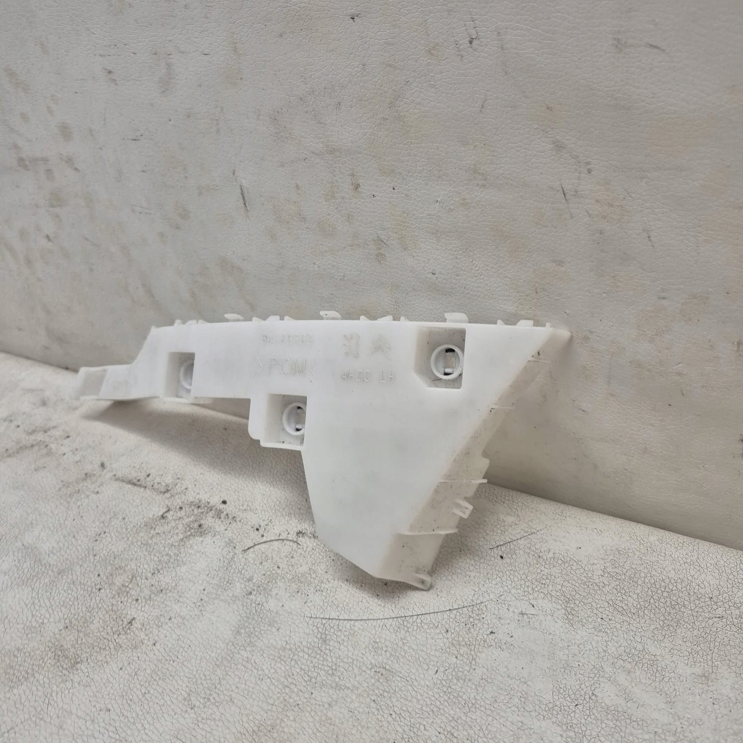 CITROEN C4 AIRCROSS 12-17 bracket holder support left rear part