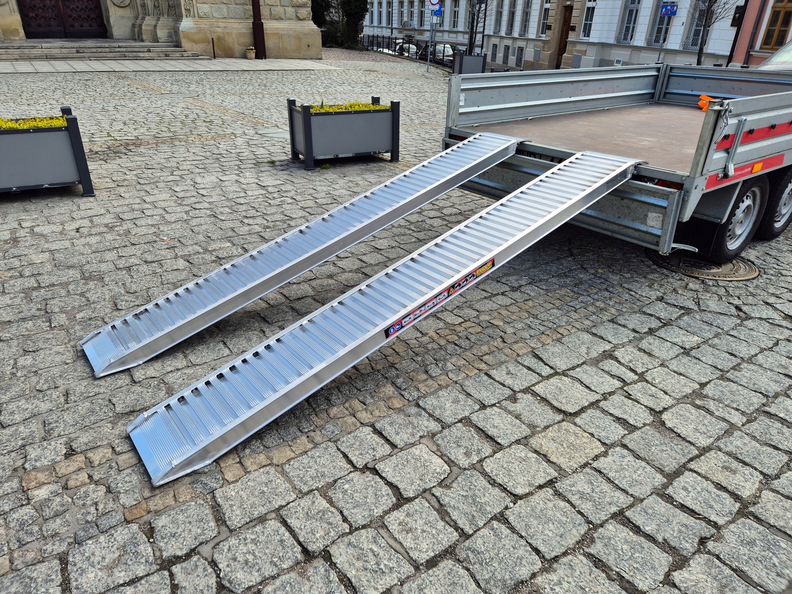 Aluminiové Nájezdy Nájezdové rampy příjezdové cesty 2,5 m do 1750 kg nosnosti