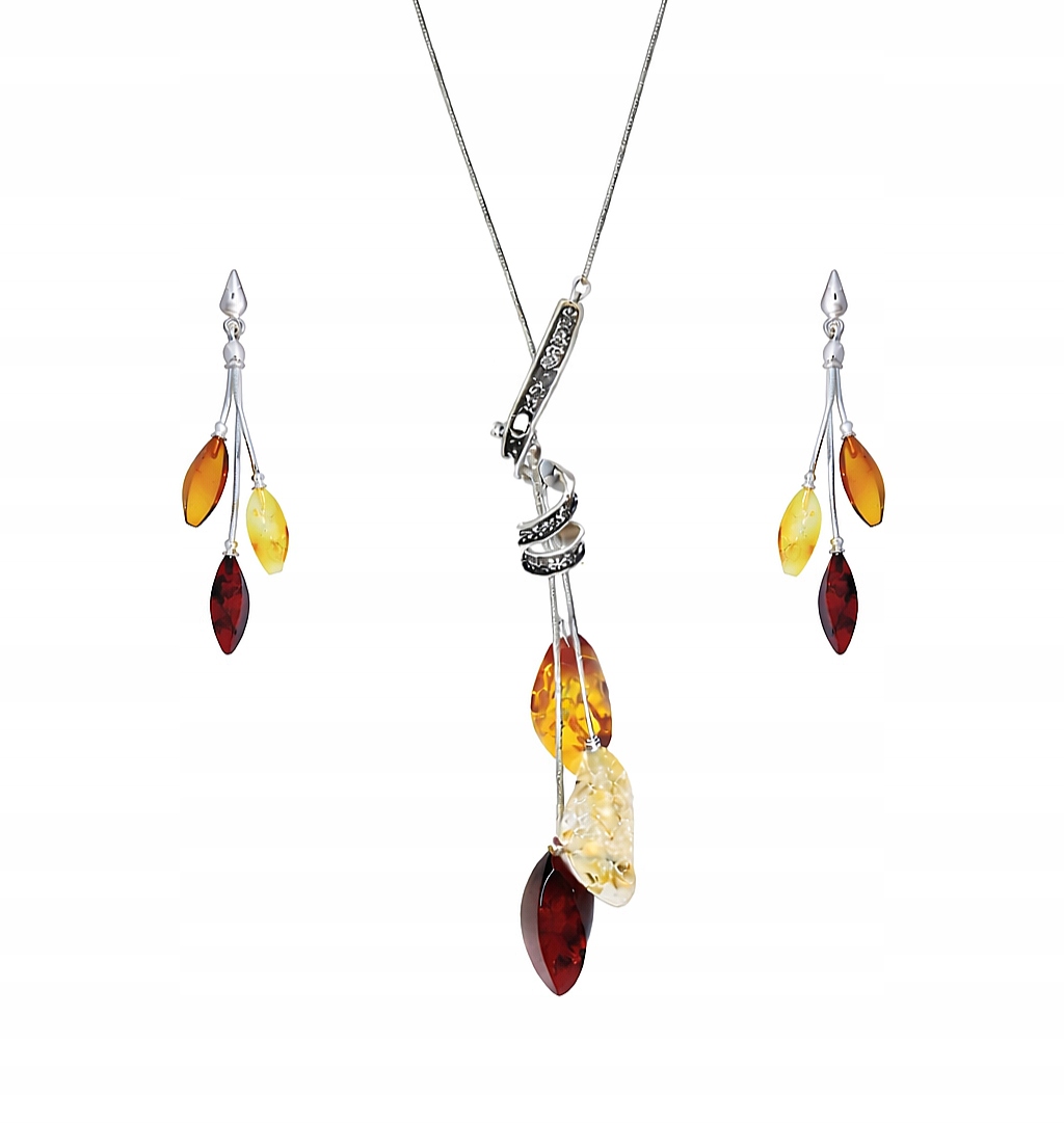 Klasický Stříbrný Komplet Šperků S Jantarem