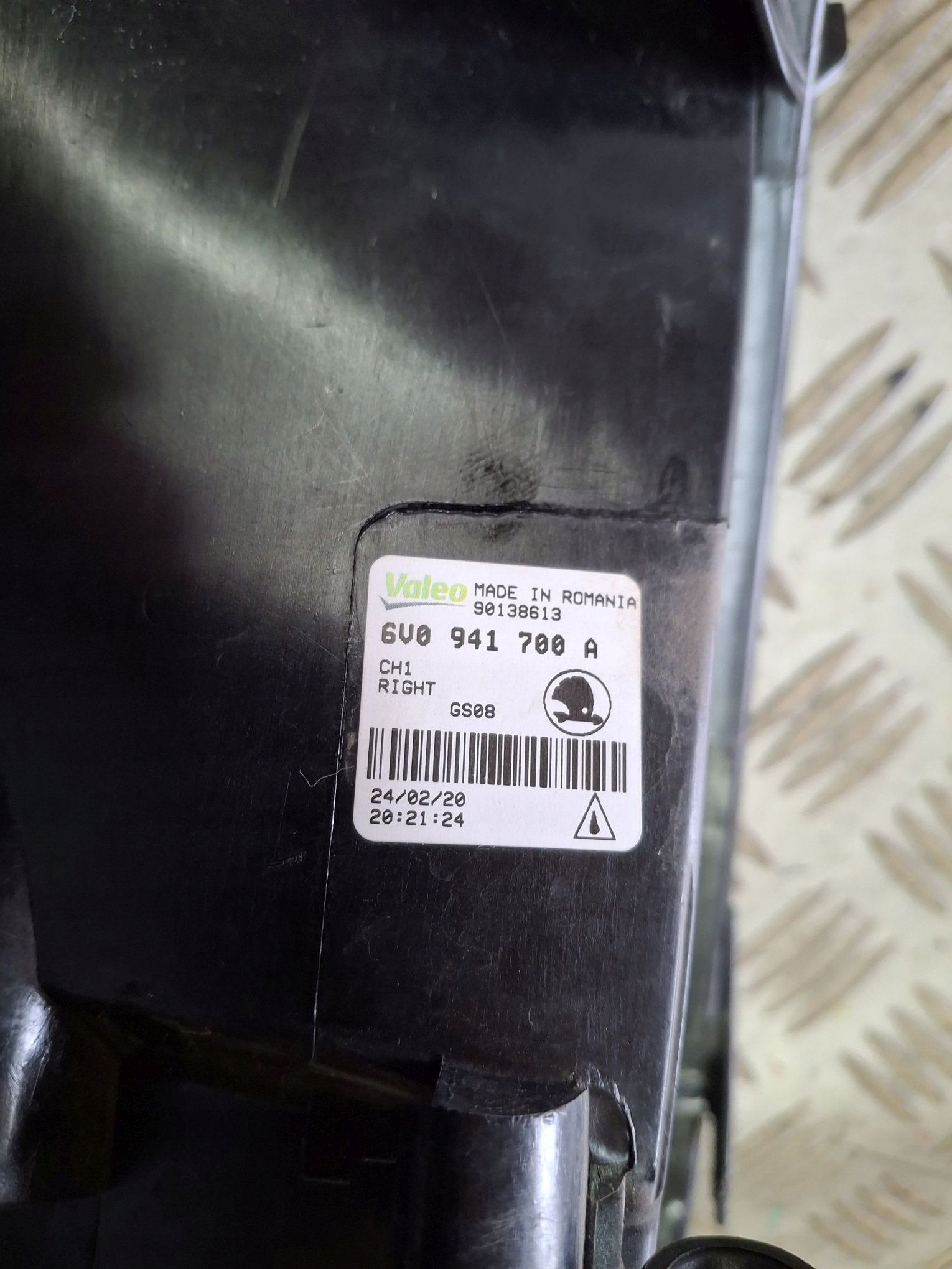Nebelscheinwerfer rechts SKODA FABIA III 2014R->