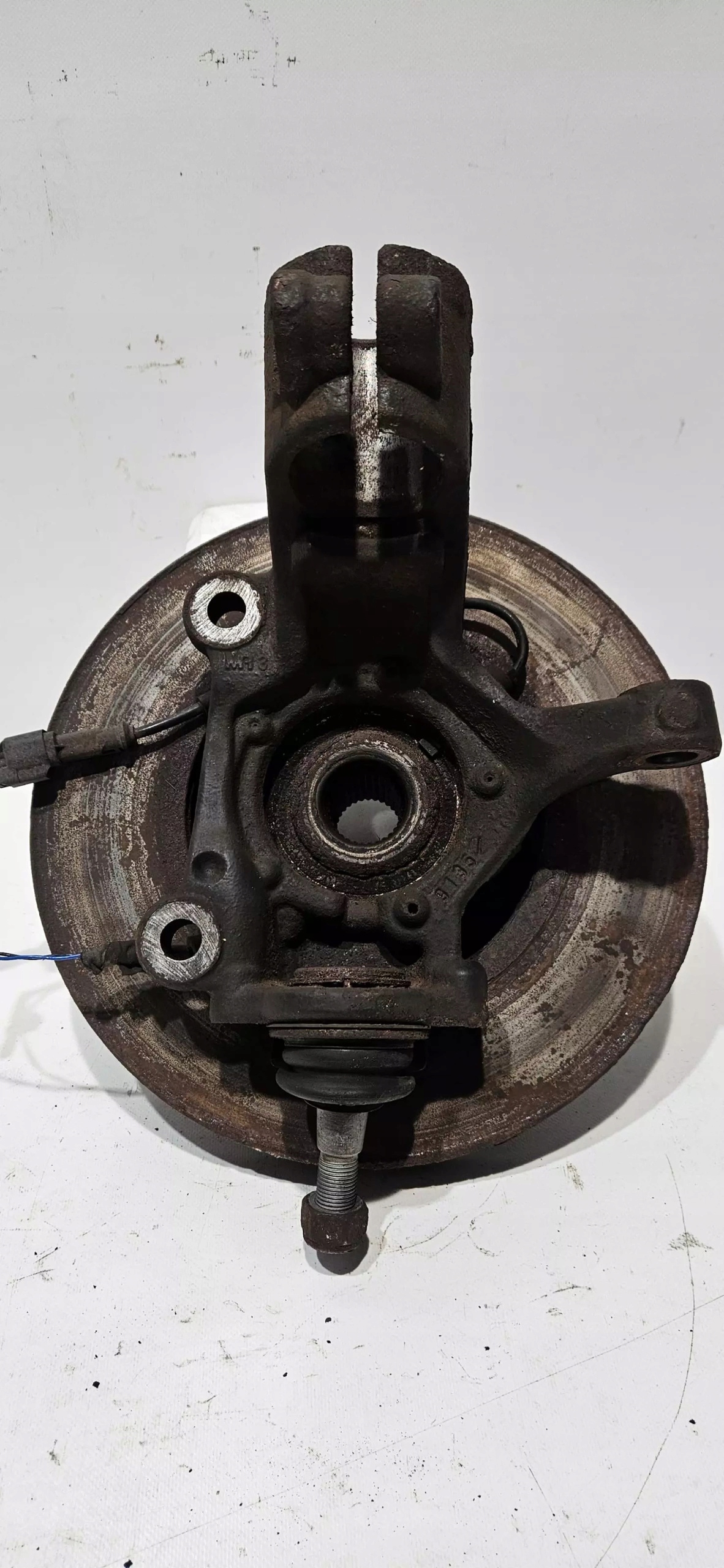 otoč čepu pravý předek TRANSIT CUSTOM 12-23