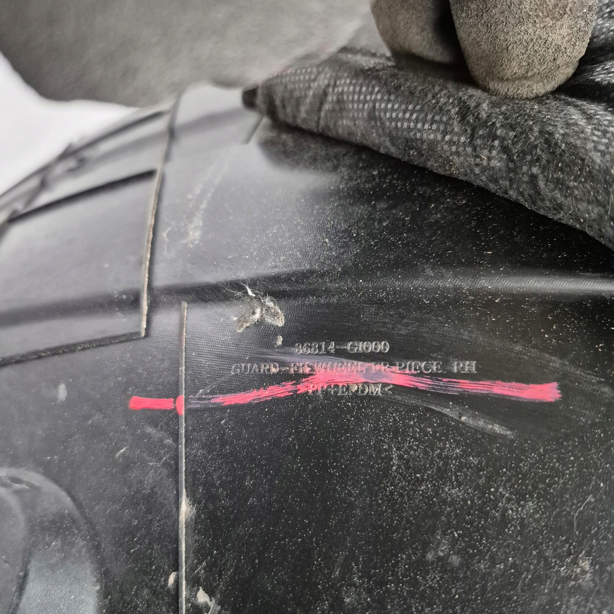 HYUNDAI IONIQ V 5 21- mudguard right front front 86814-G1000