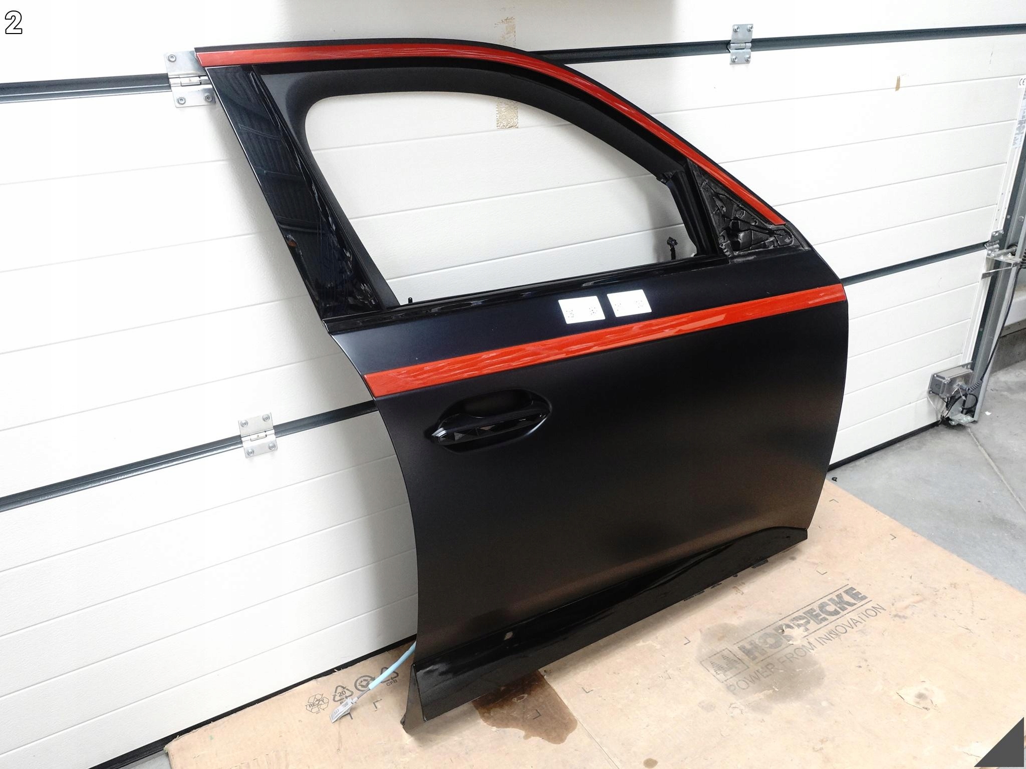 BMW XM G09 XM Label Red 23- door + window mouldings handle front right P95/9