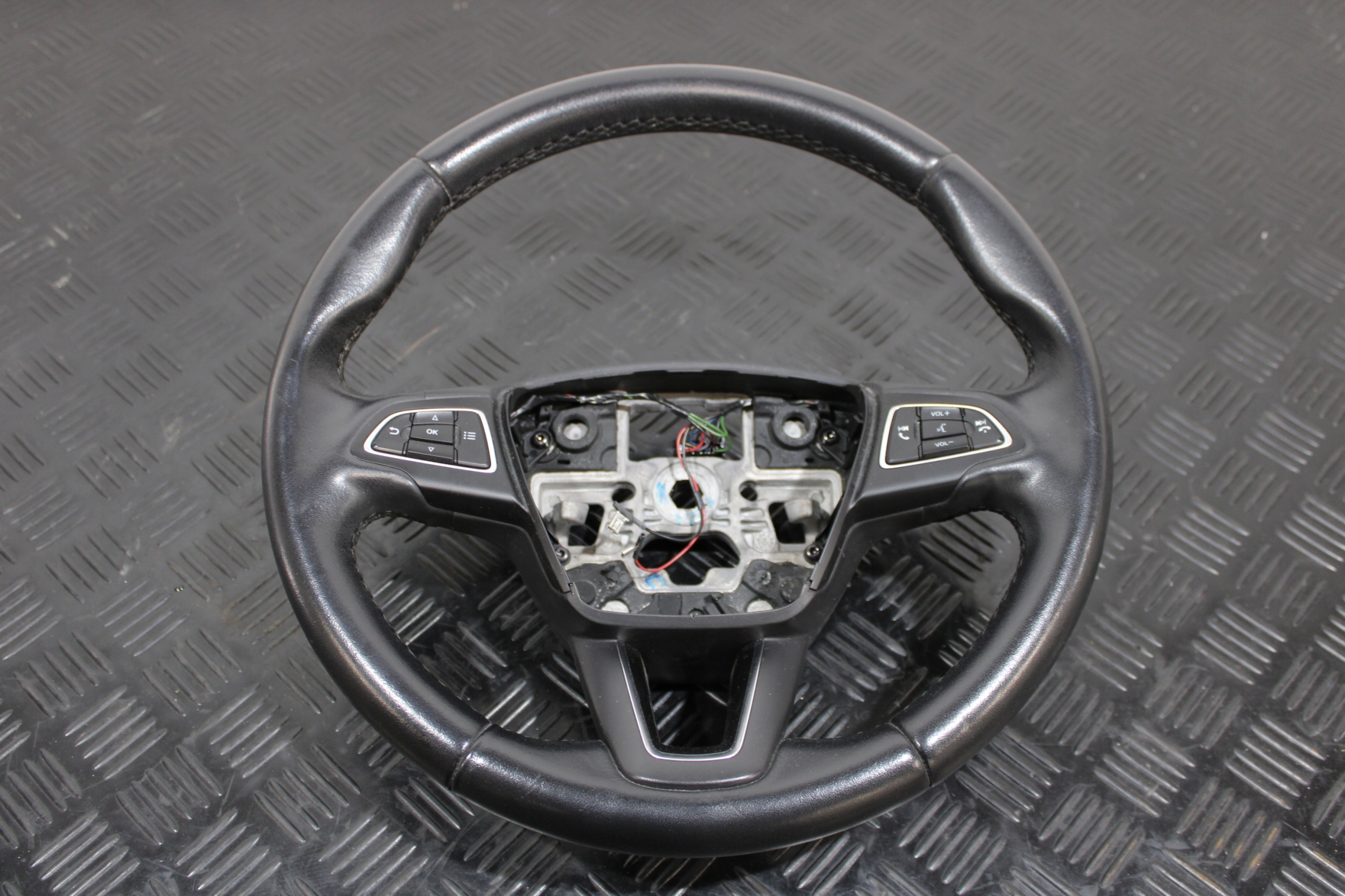 lenkrad MULTIFUNKCJA FORD ECOSPORT II 2 MK2 LIFT