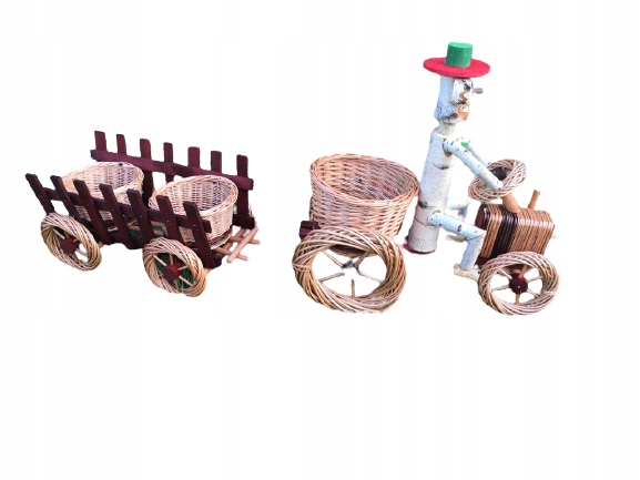 

Ozdoba Ogrodowa Traktor z przyczepą Wiklinowy