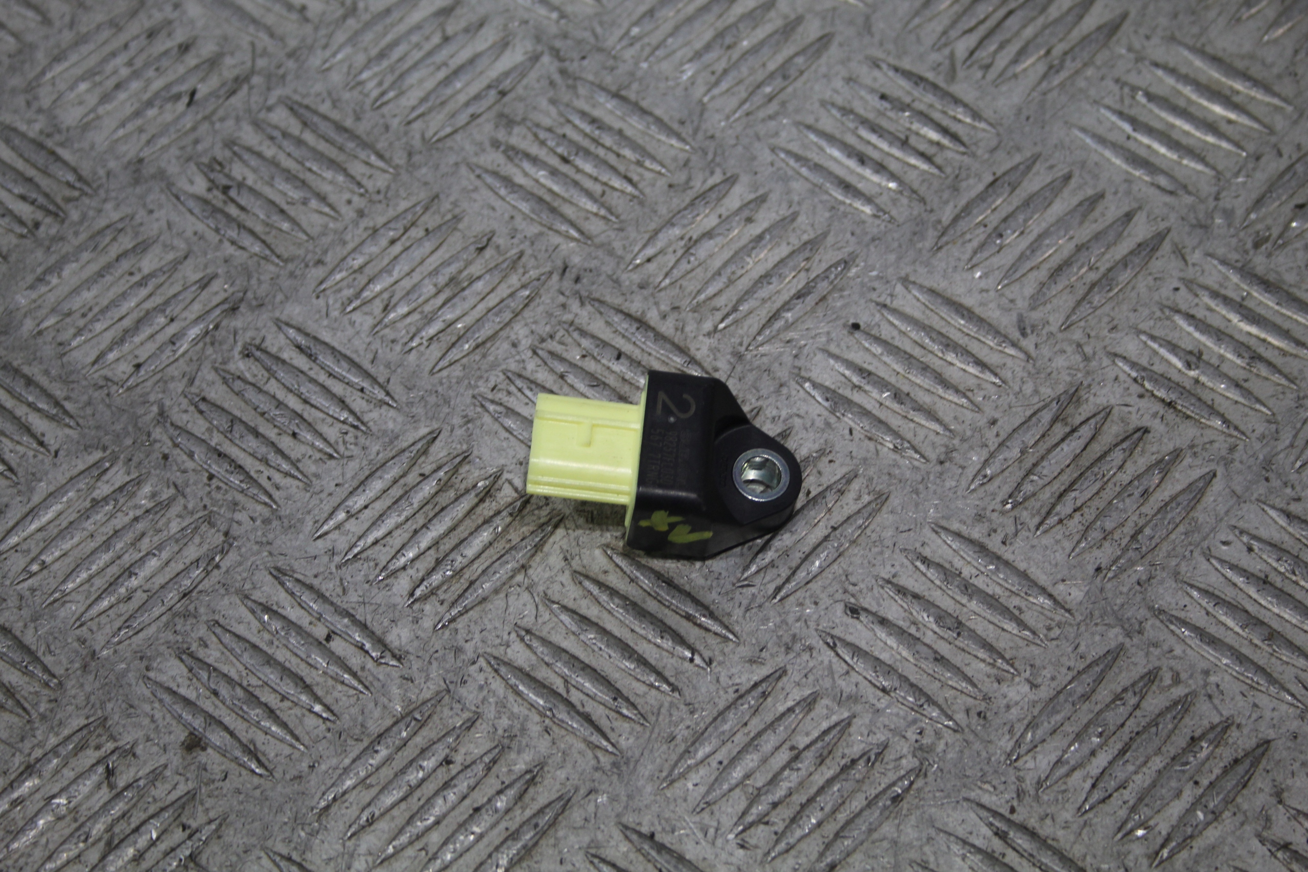 impact sensor SUBARU XV LIFT 98237FL030