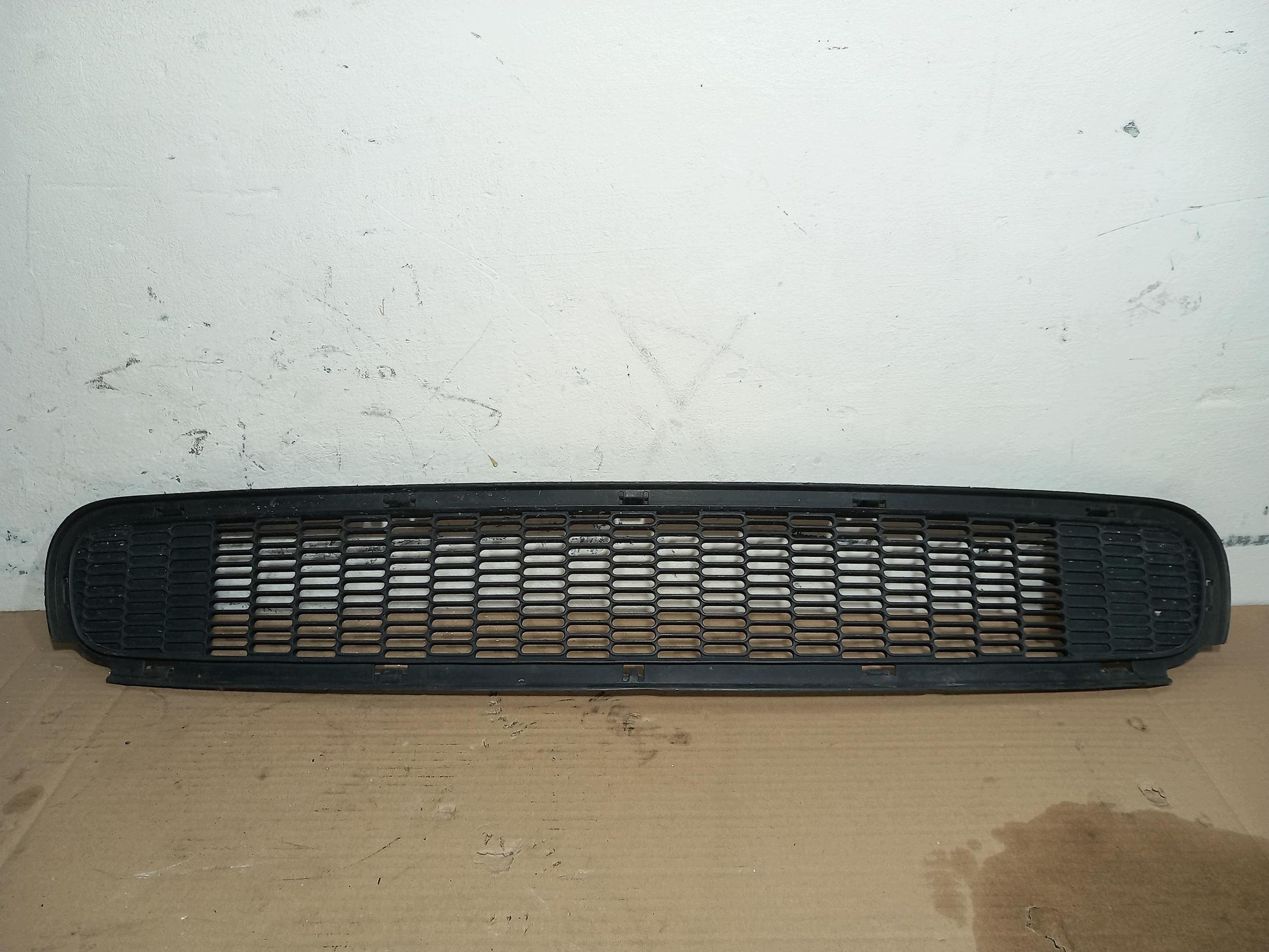 grid central of a bumper front MINI COOPER R56 2751285 06-10