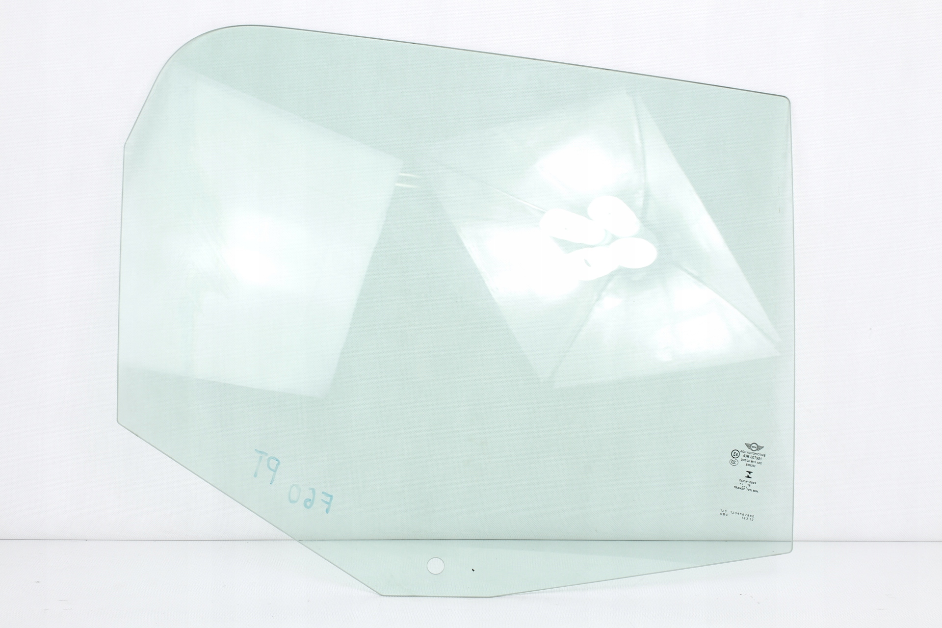 7390084 - Боковое стекло задней правой двери MINI F60 COUNTRYMAN