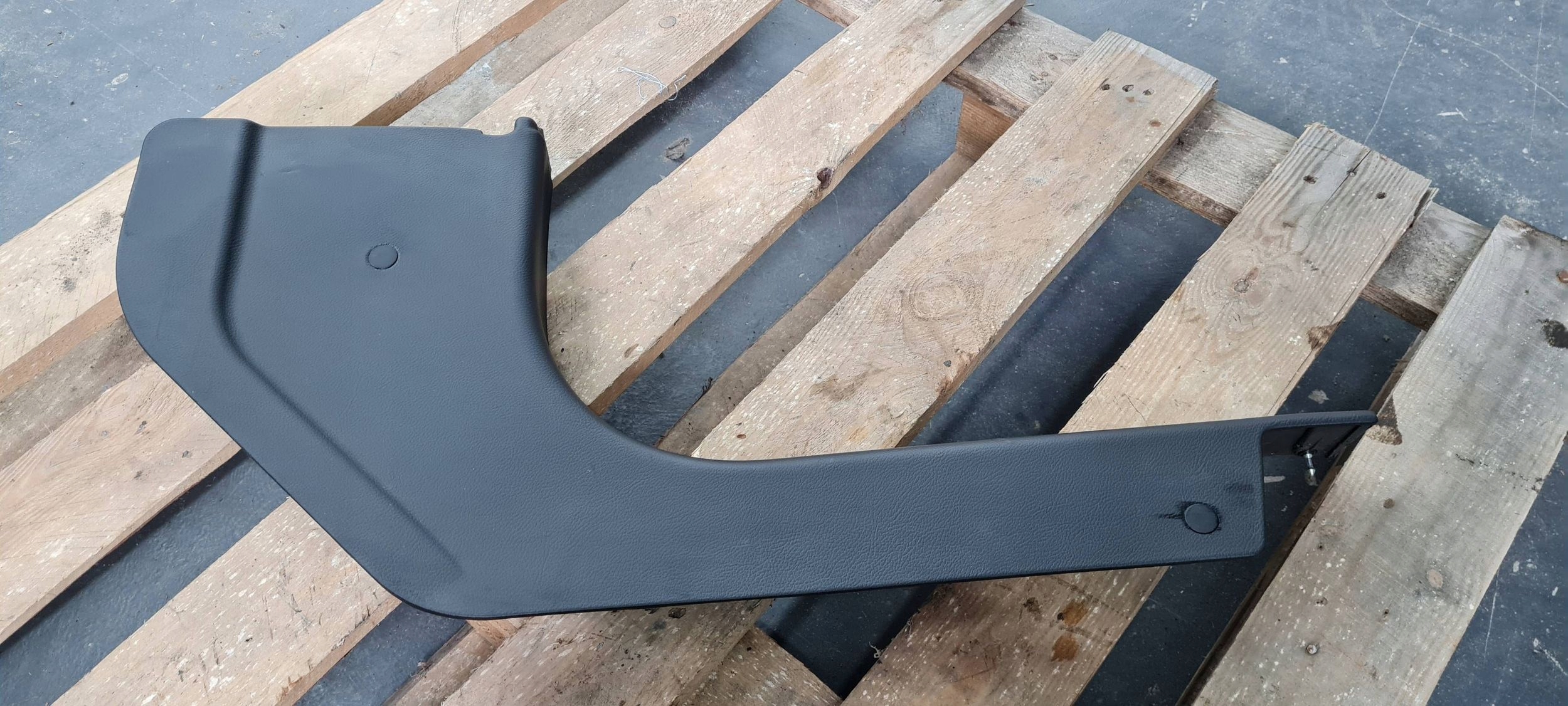 Maserati Quattroporte VI moulding cover cap threshold right FA00AAG29048