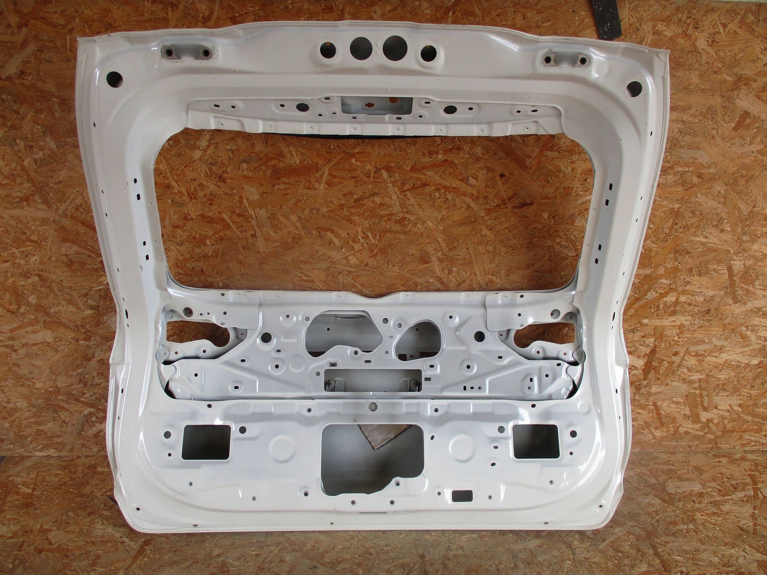 boot door rear TOYOTA RAV4 V 18