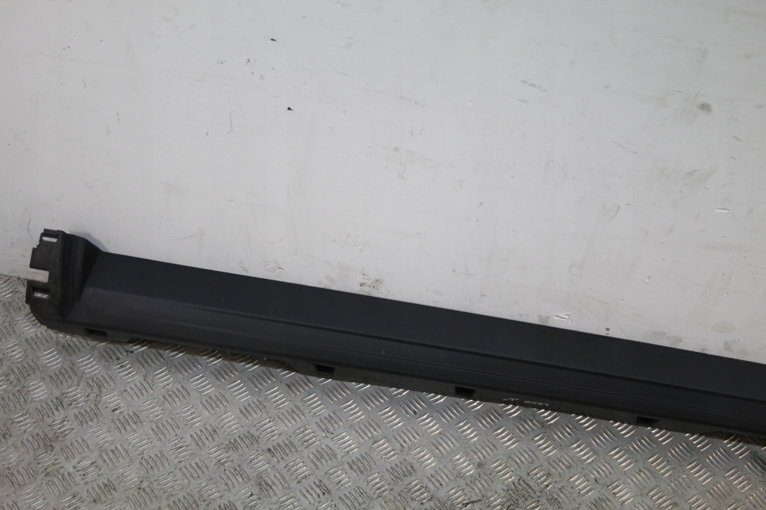 cap threshold threshold left DISCOVERY SPORT L550