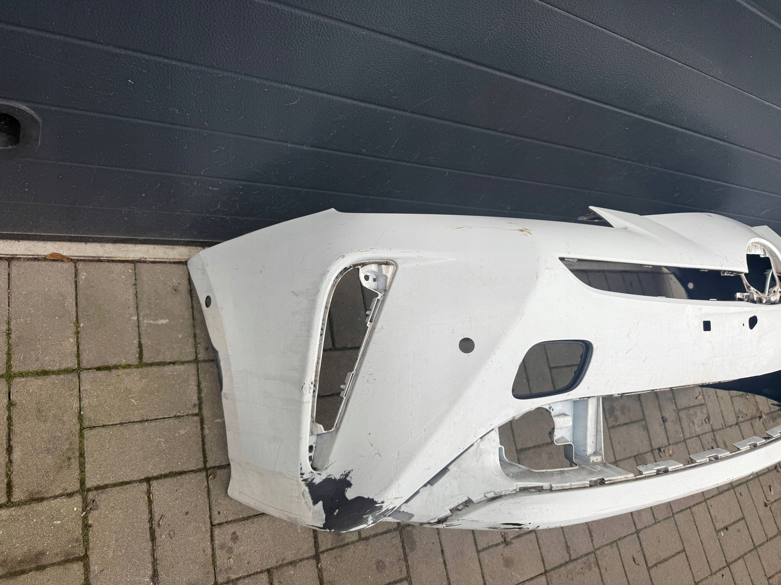 Toyota Prius III 3 Lift 19- (XW50) bumper front front