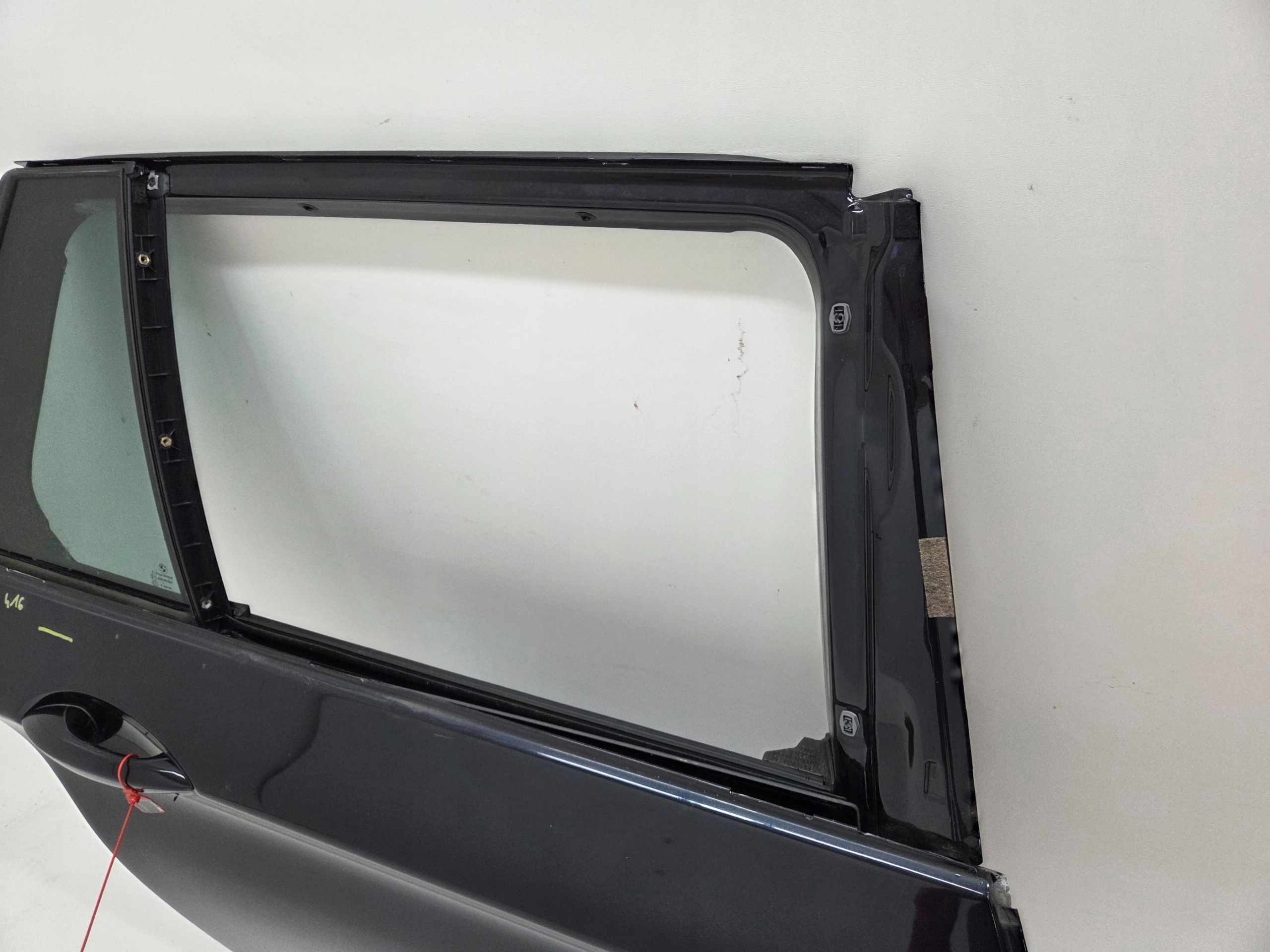 door right rear. BMW F11 416