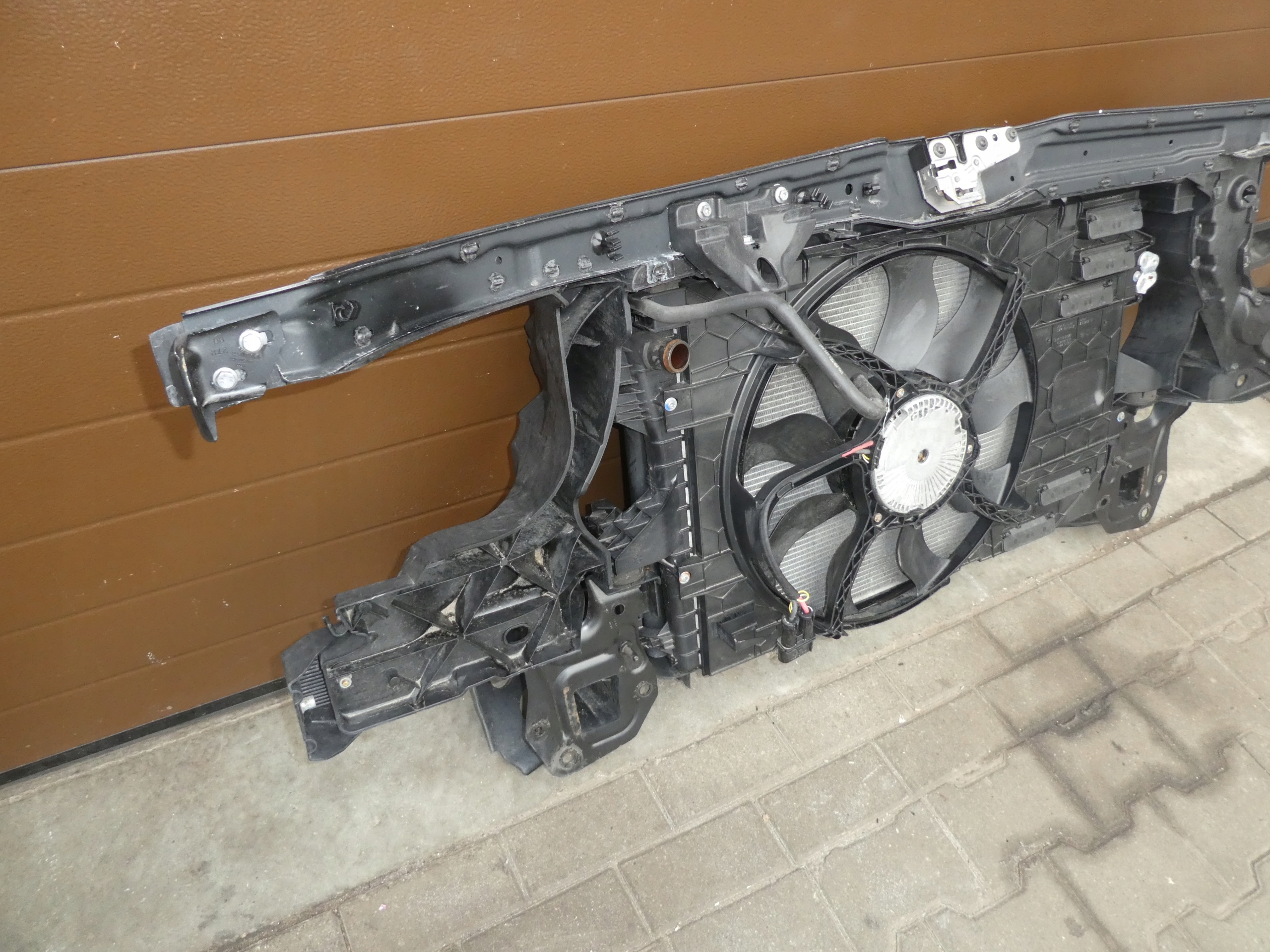 sider support panel for radiators pillar iron VW 7E0 T5