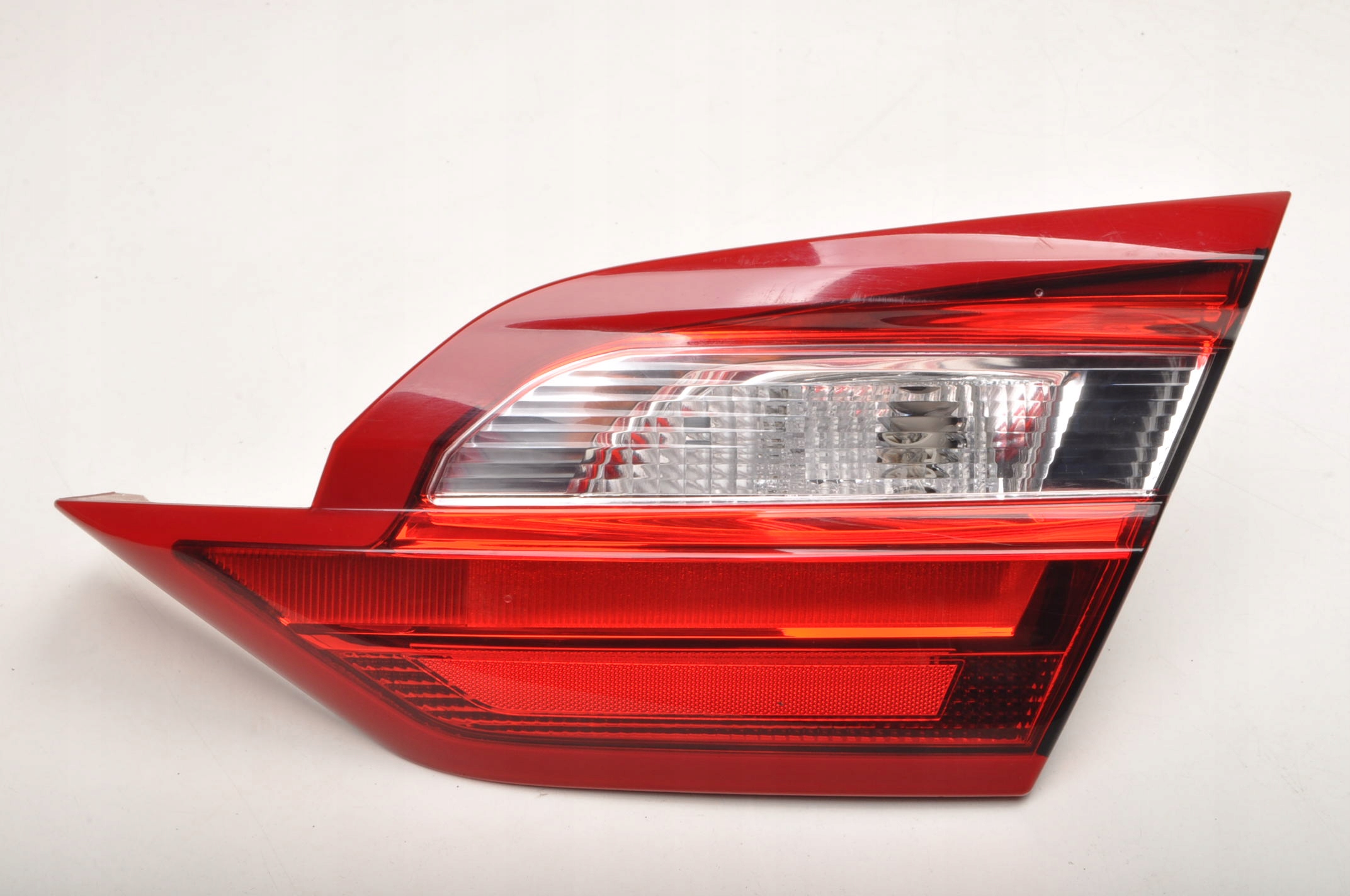 FORD FIESTA MK8 LAMPA PRAWA TYLNA PRAWY TYŁ W KLAPĘ H1BB-13A602-BH