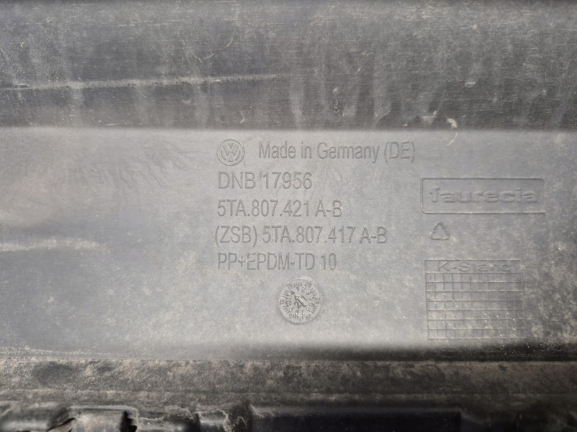 VW TOURAN II 2 15-26 lökhárító hátsó hátsó 4XPDC