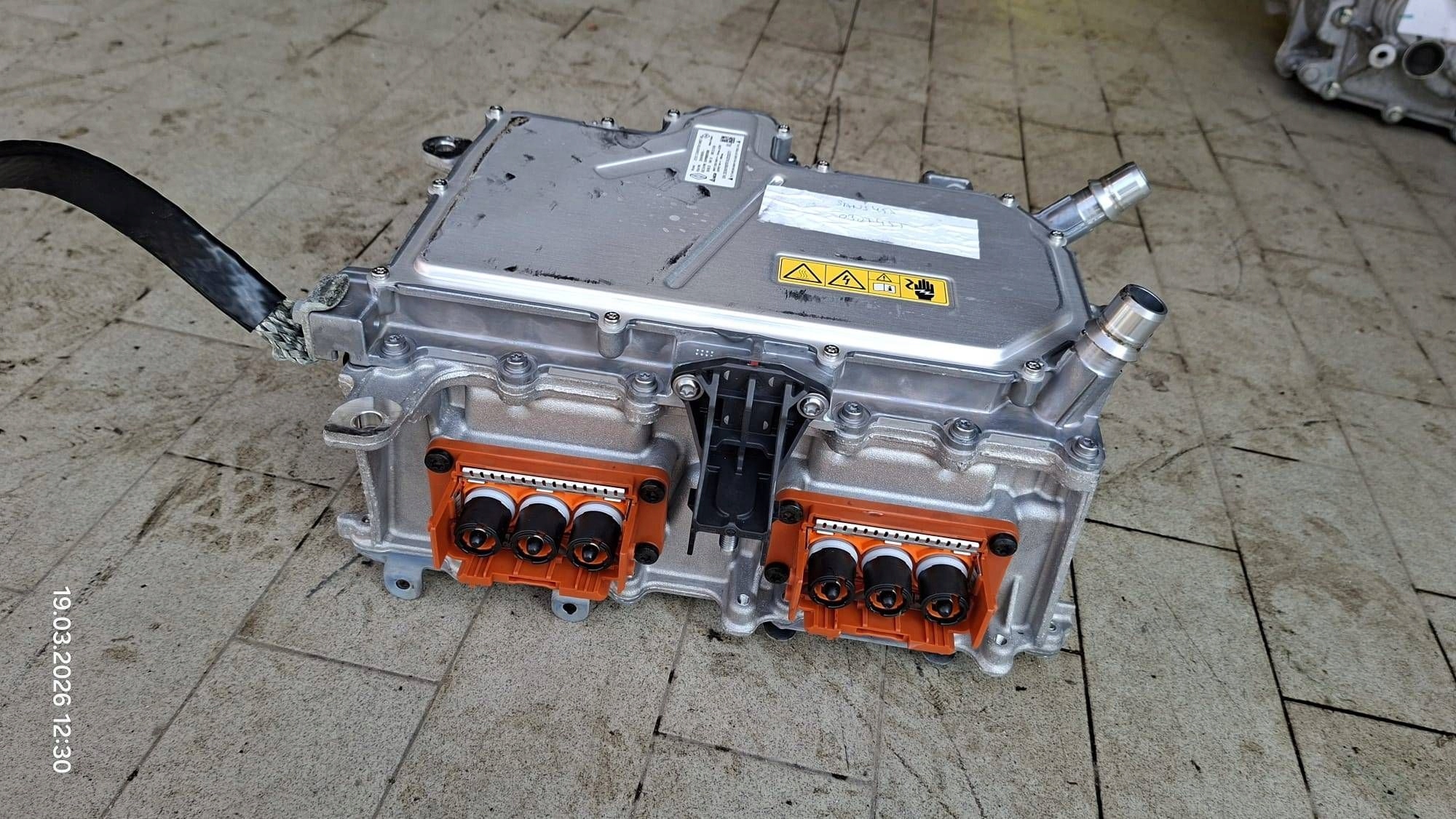 Inwerter/przetwornica napięcia rezonator Renault Rafale 291A12225R