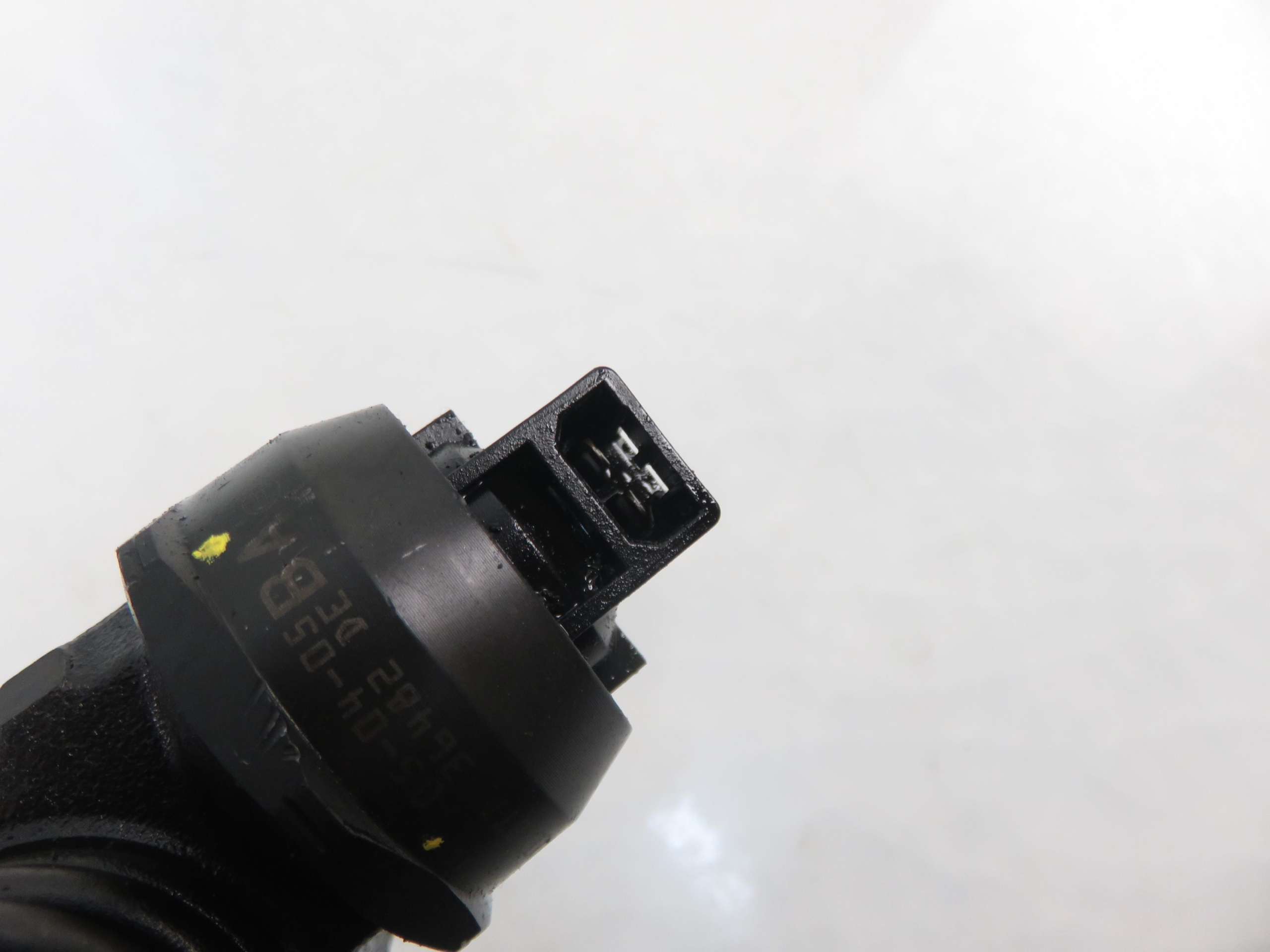 POMPOWTRYSKIWACZ 1.9 TDI 038130073AG 0414720215 Producent części Bosch