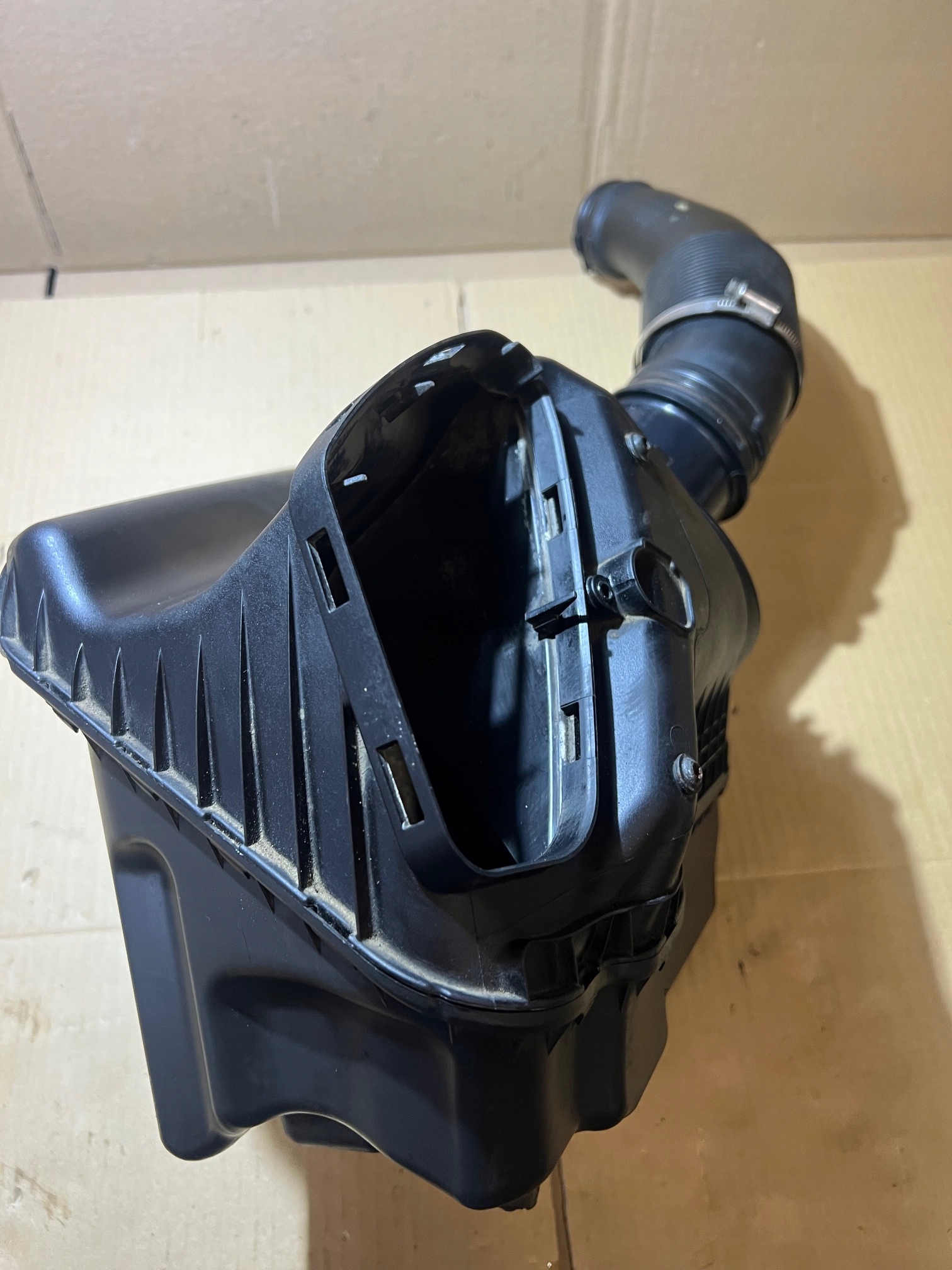 AUDI A6 C7 3.0 TDI Gehäuse filter luft 4G0133838E 059129615L
