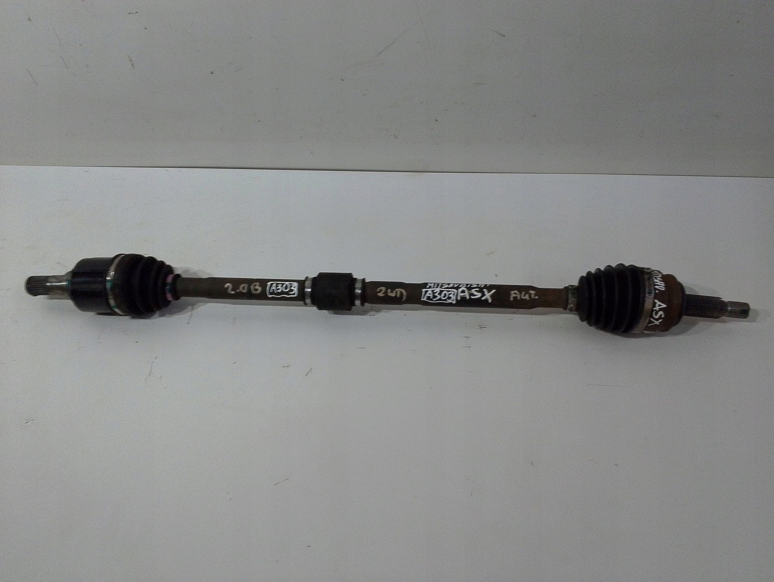 Mitsubishi ASX 2,0 2WD semi-axis front right 3815A108 (A303)