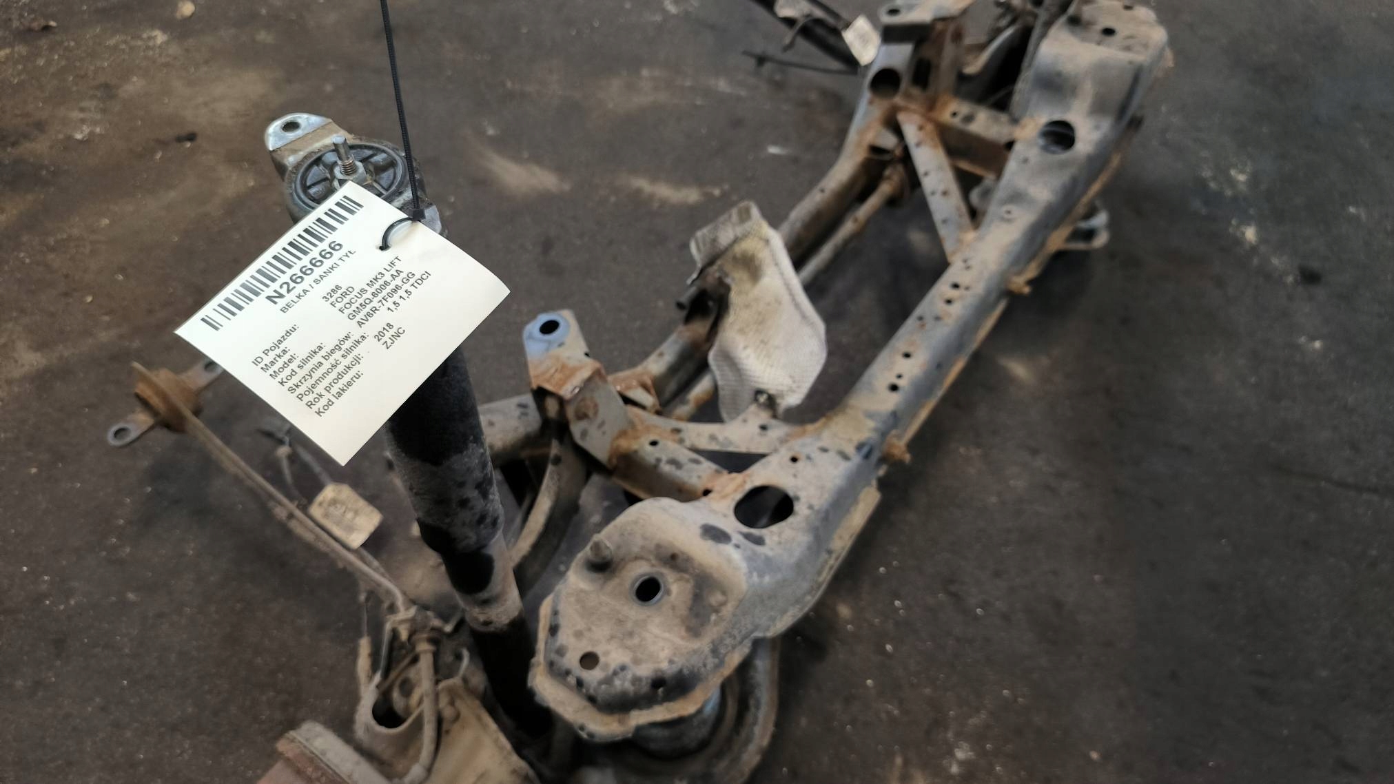 träger / Achsträger heck FORD FOCUS MK3 HB LIFT
