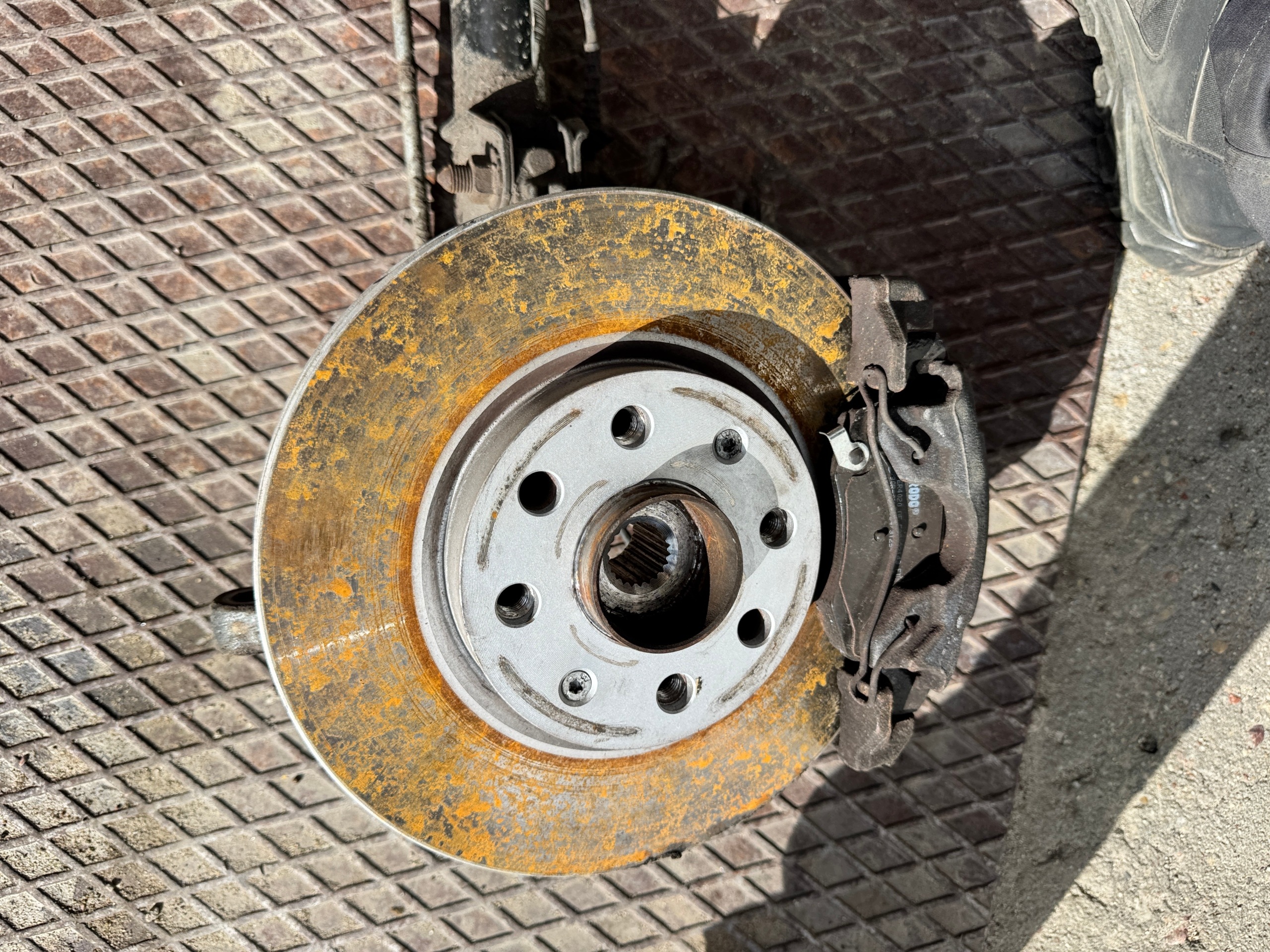 OPEL CORSA E ADAM achsschenkel radnabe radlager KOPYTO stoßdämpfer rechts vorne 1.2 1.4